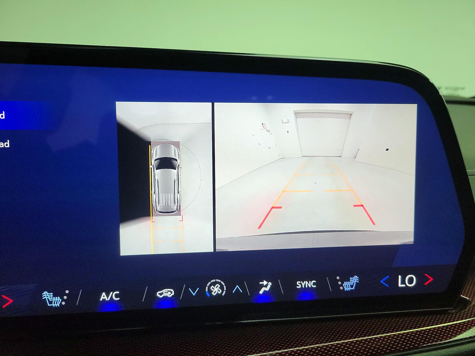 Thumbnail: 2024 Chevrolet Traverse - 15