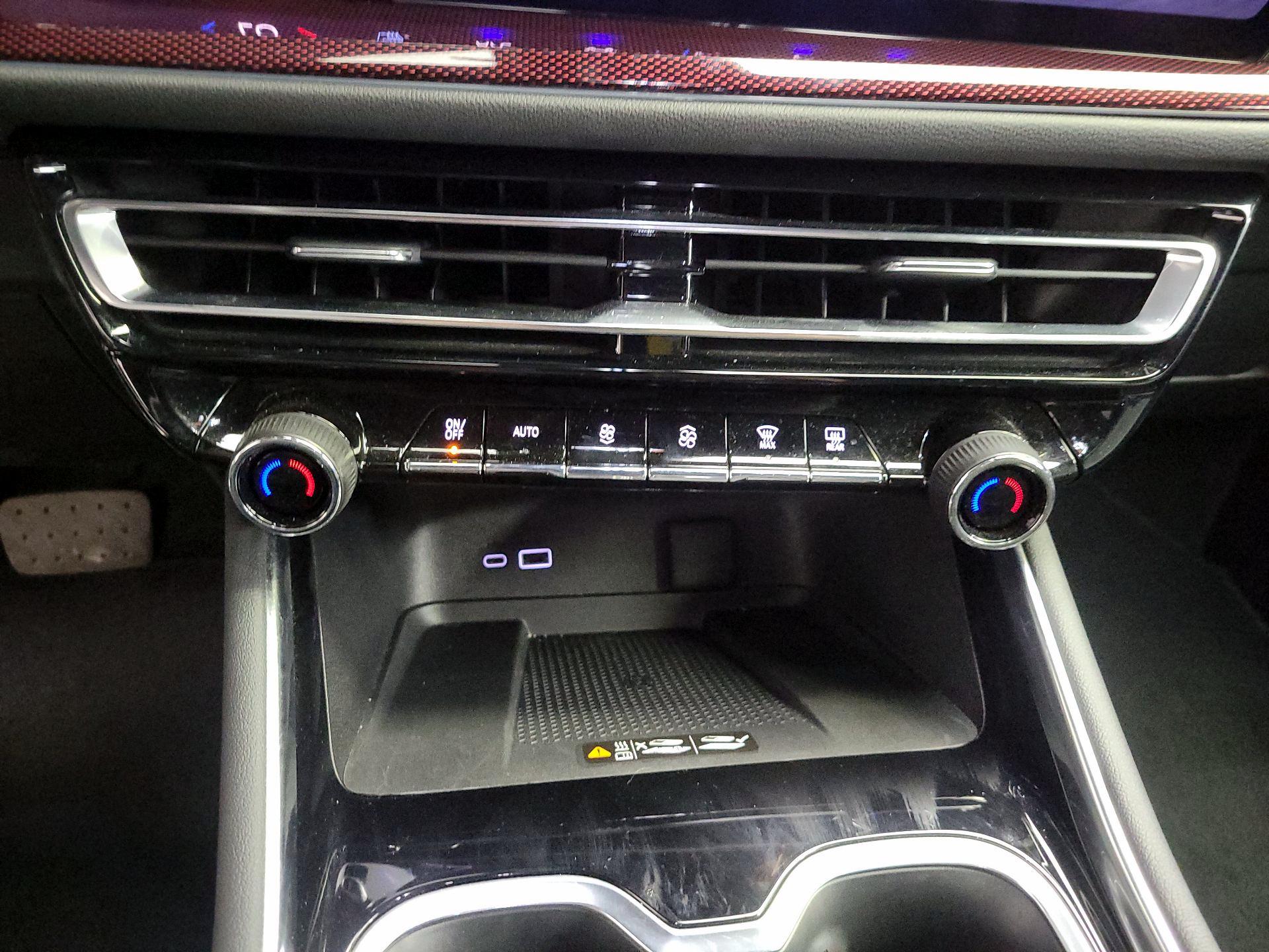 Thumbnail: 2024 Chevrolet Traverse - 17