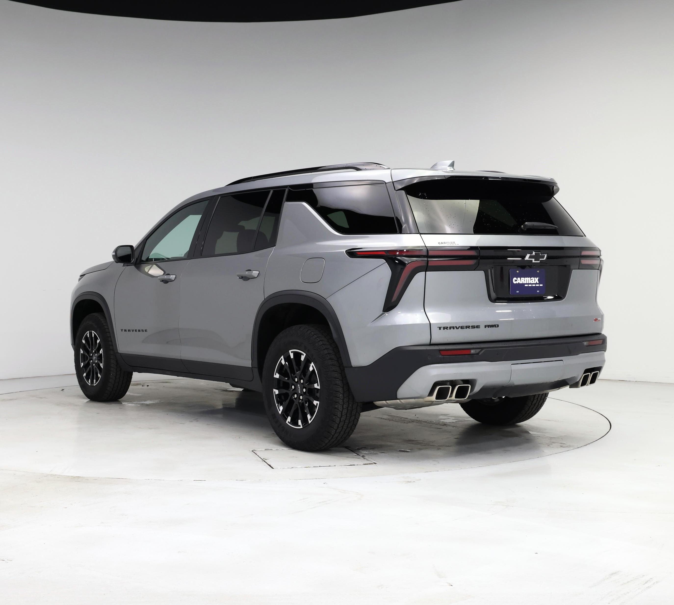 Thumbnail: 2024 Chevrolet Traverse - 2