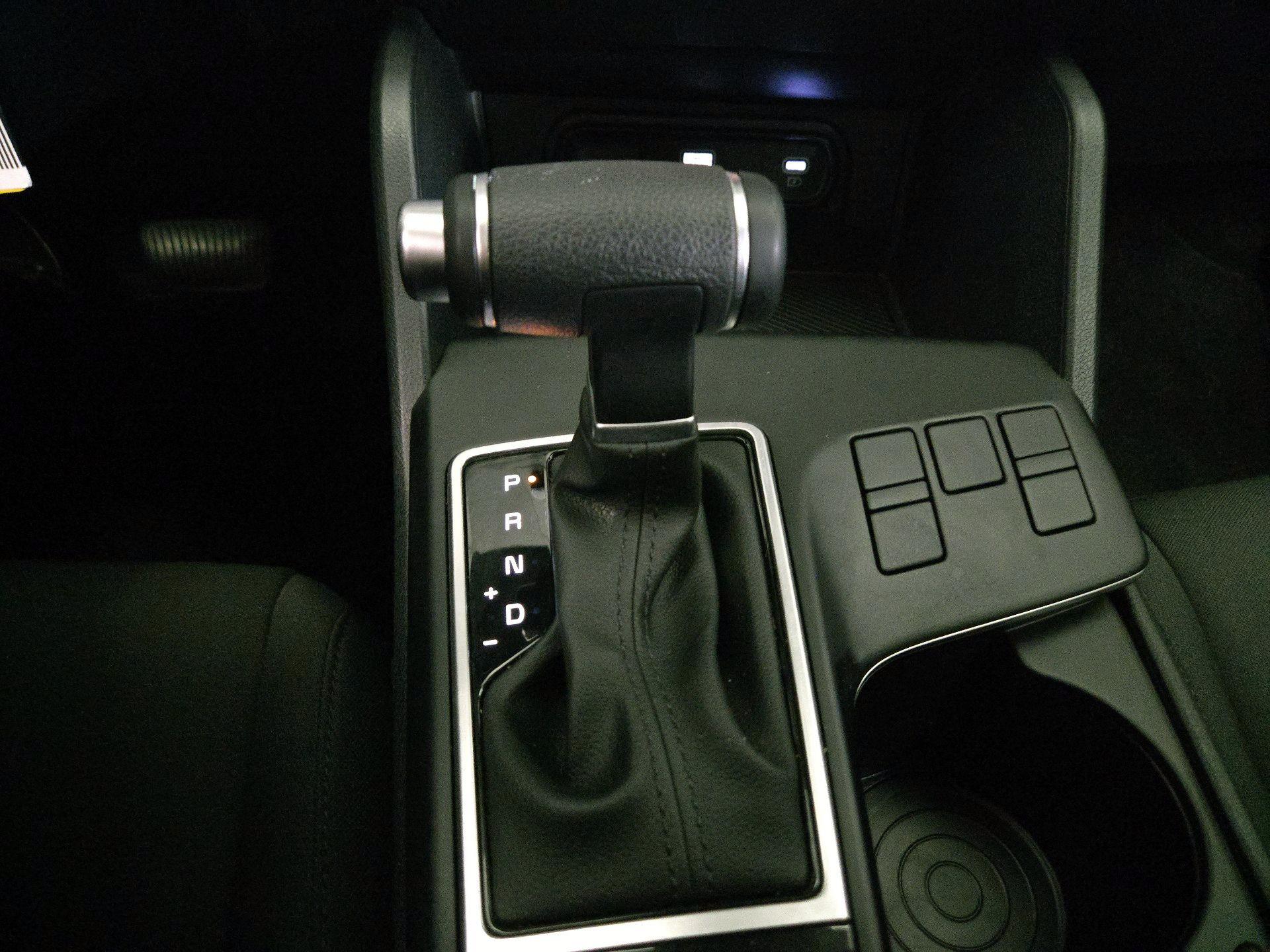 Thumbnail: 2024 Kia Sportage - 17