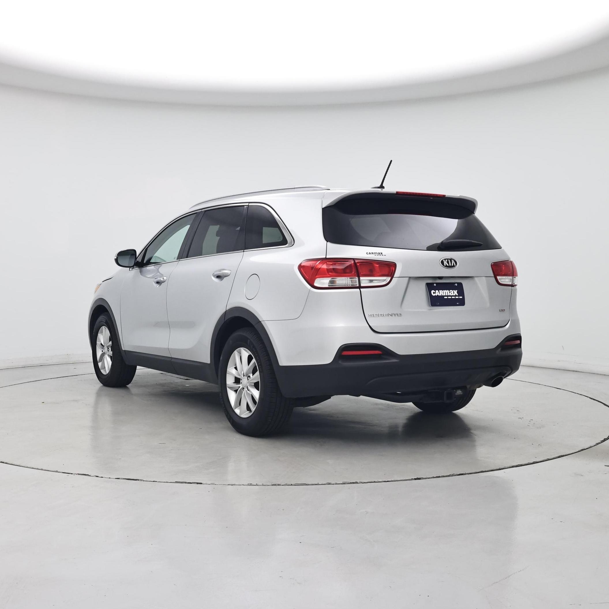Thumbnail: 2017 Kia Sorento - 2