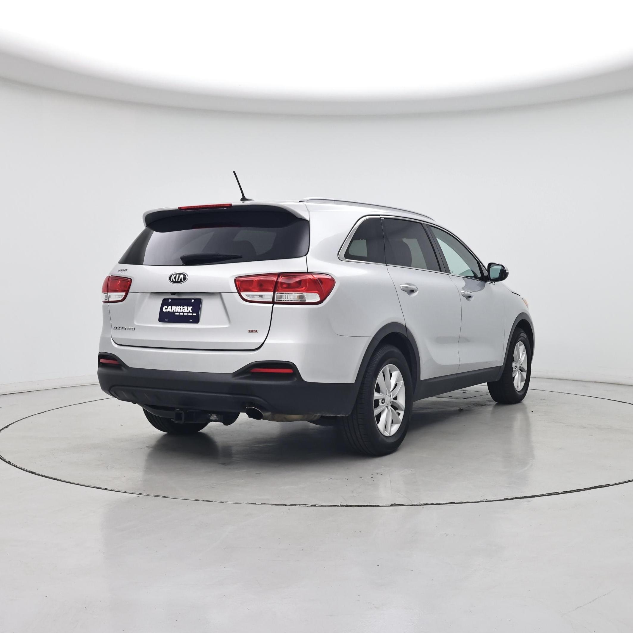 Thumbnail: 2017 Kia Sorento - 8
