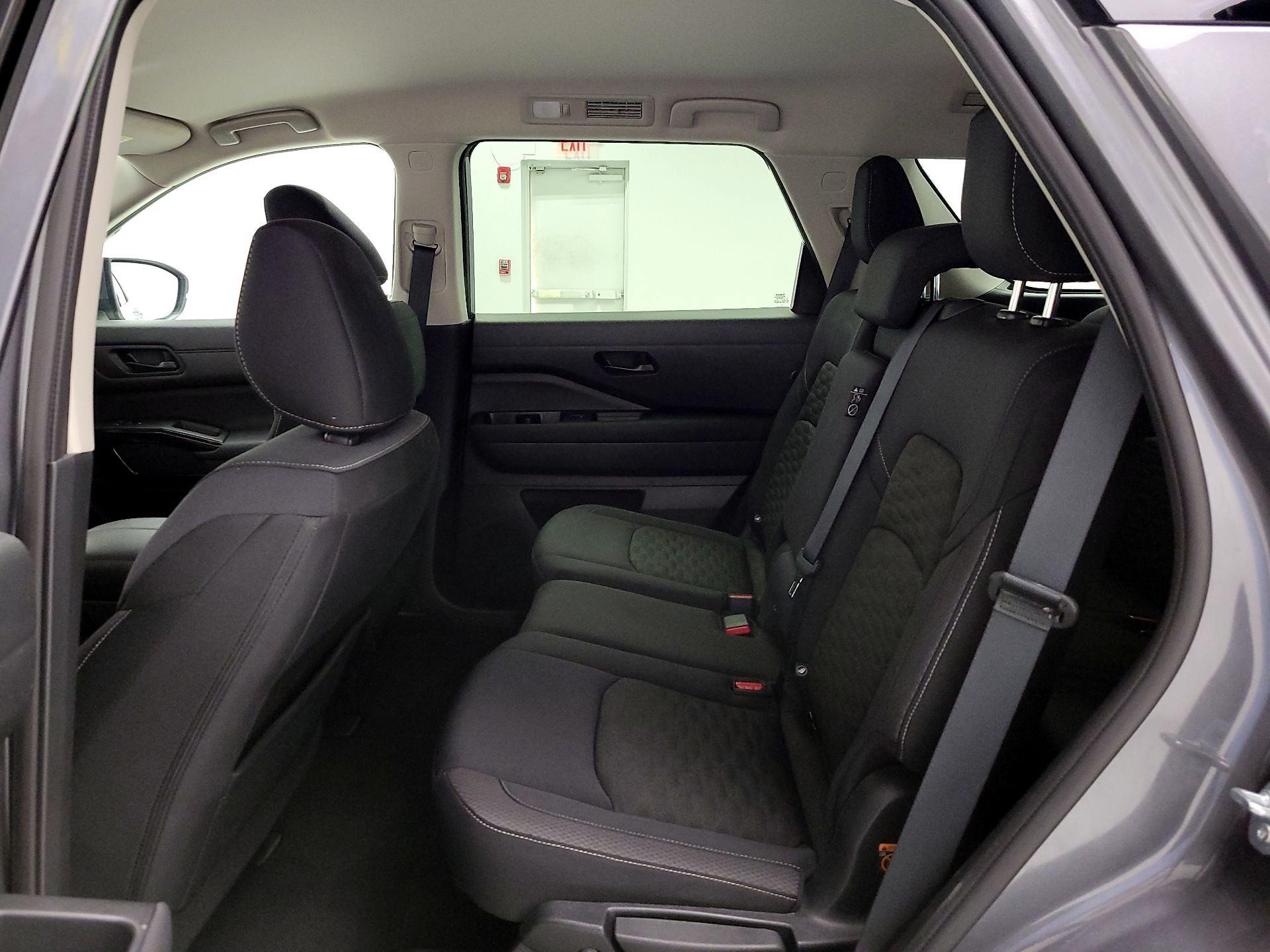 Thumbnail: 2025 Nissan Pathfinder - 19