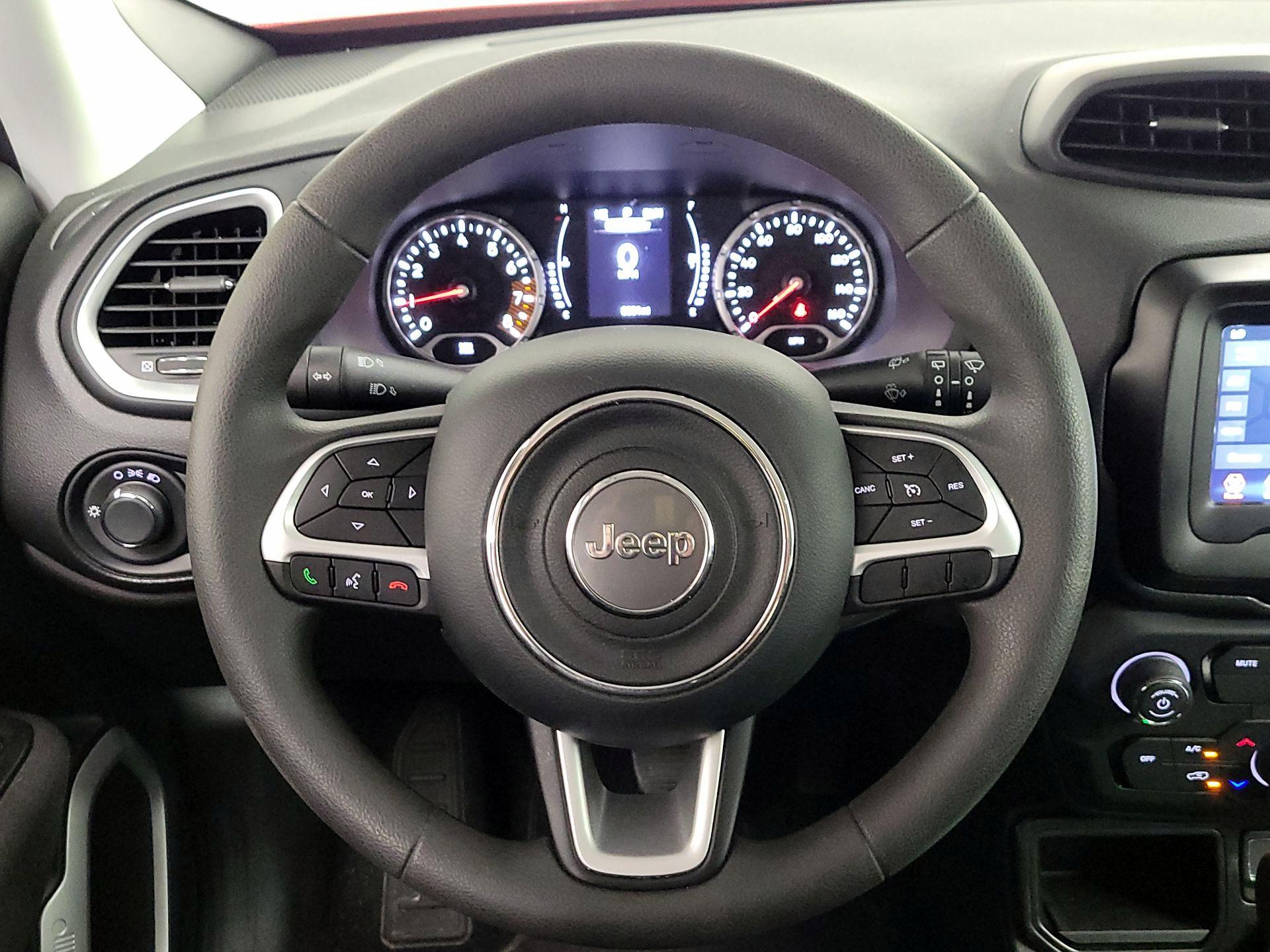 Thumbnail: 2020 Jeep Renegade - 10
