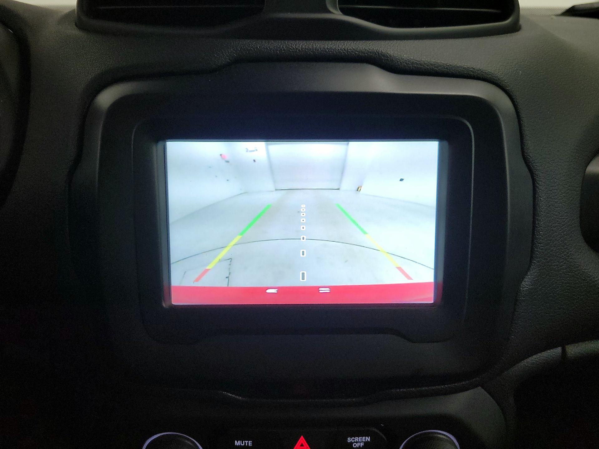 Thumbnail: 2020 Jeep Renegade - 14