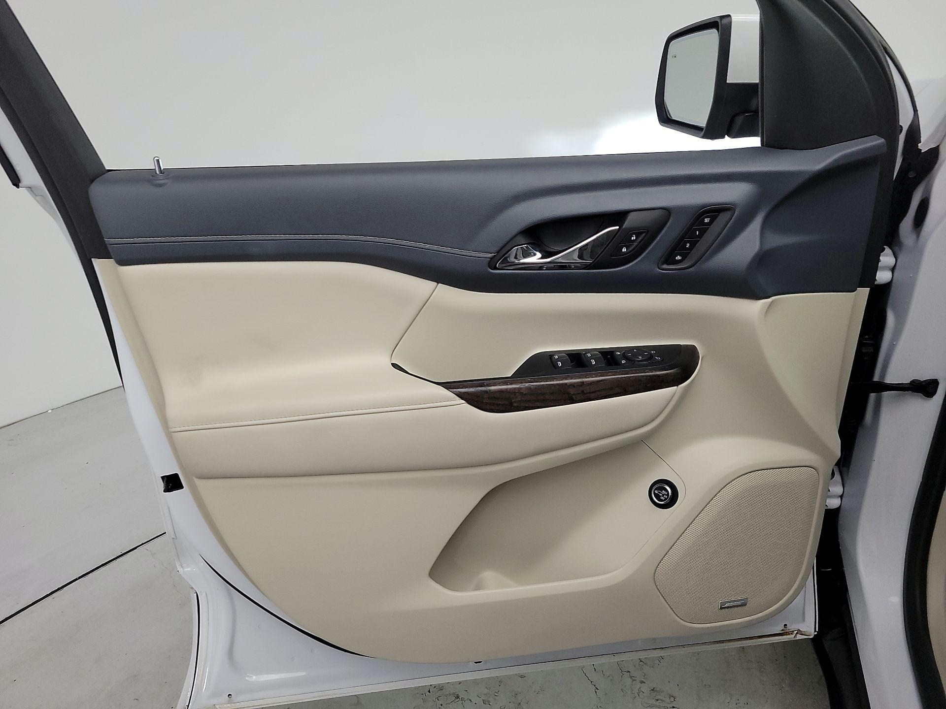 Thumbnail: 2023 GMC Acadia - 12