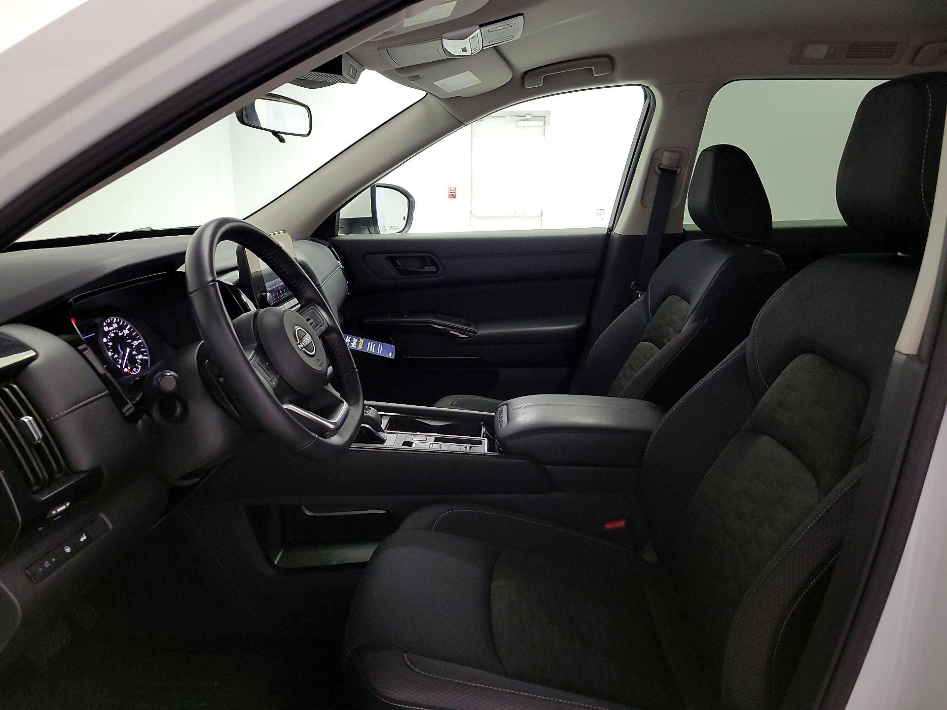 Thumbnail: 2025 Nissan Pathfinder - 11