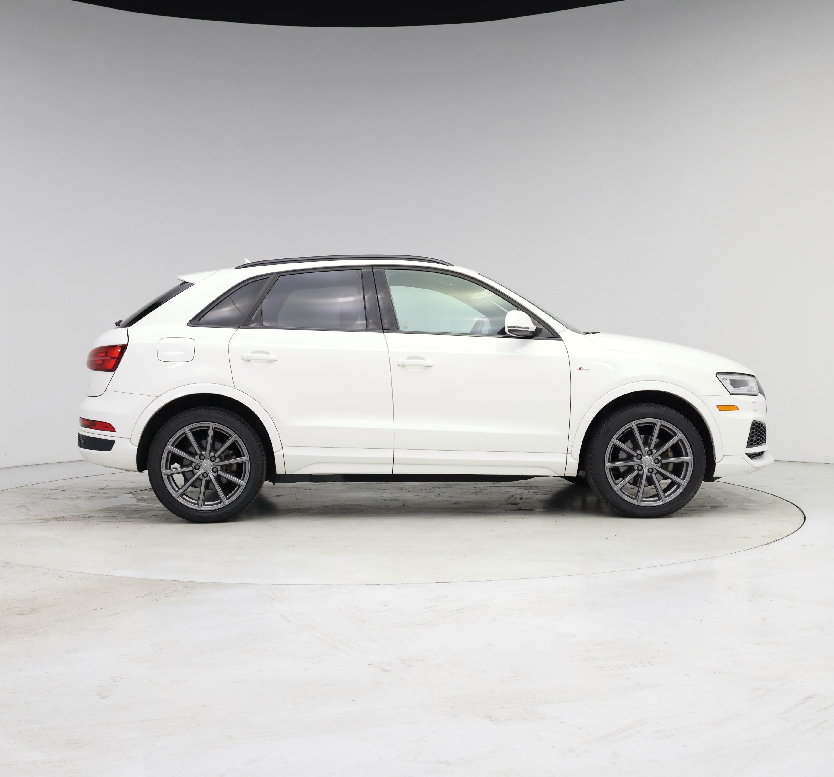 Thumbnail: 2018 Audi Q3 - 7