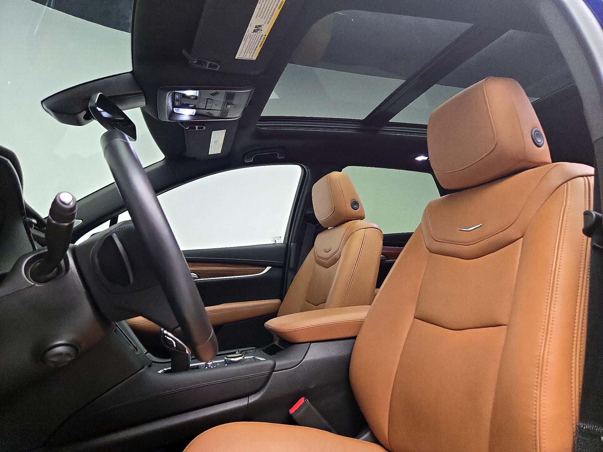 Thumbnail: 2023 Cadillac XT5 - 20