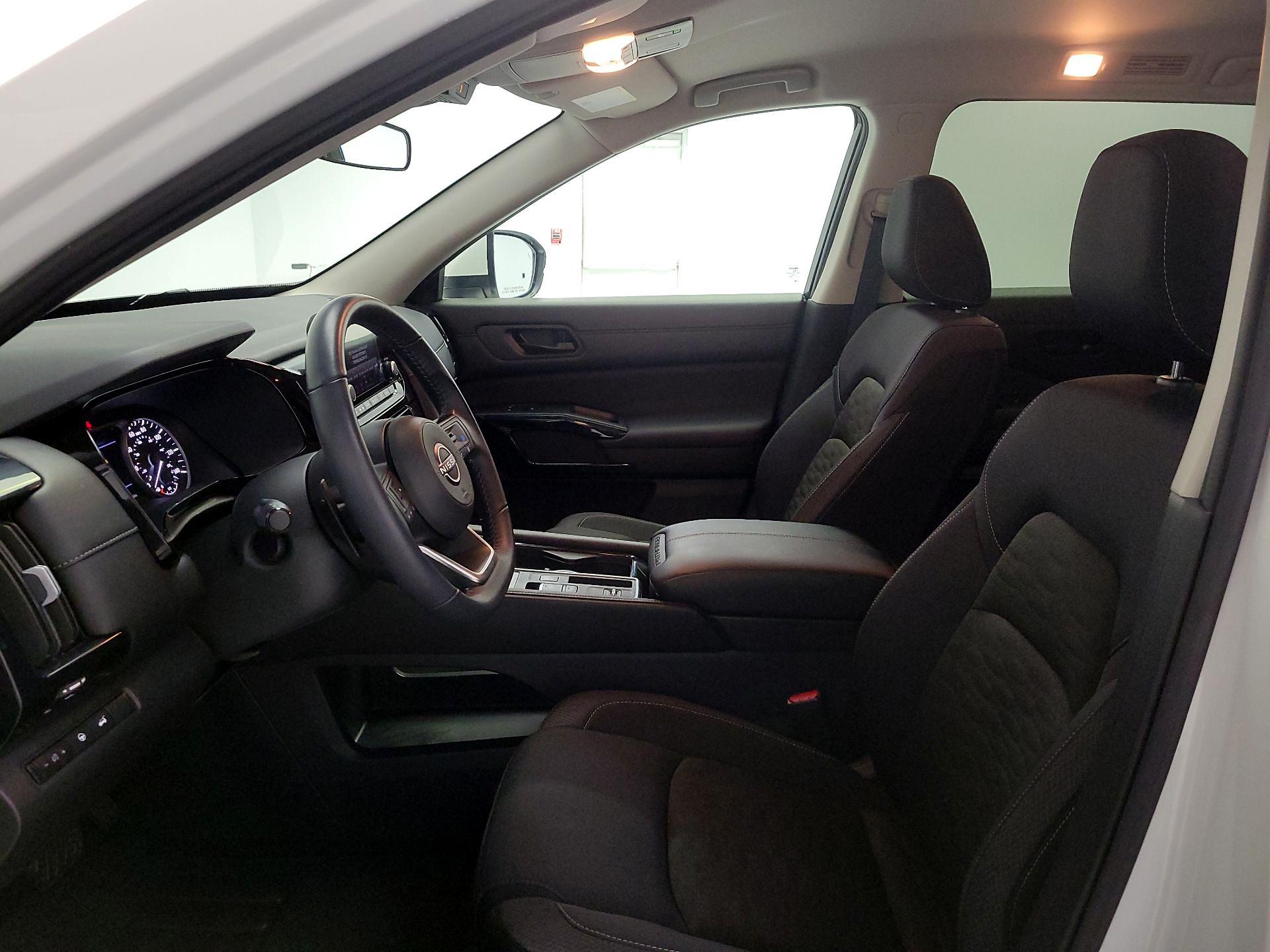 Thumbnail: 2025 Nissan Pathfinder - 11