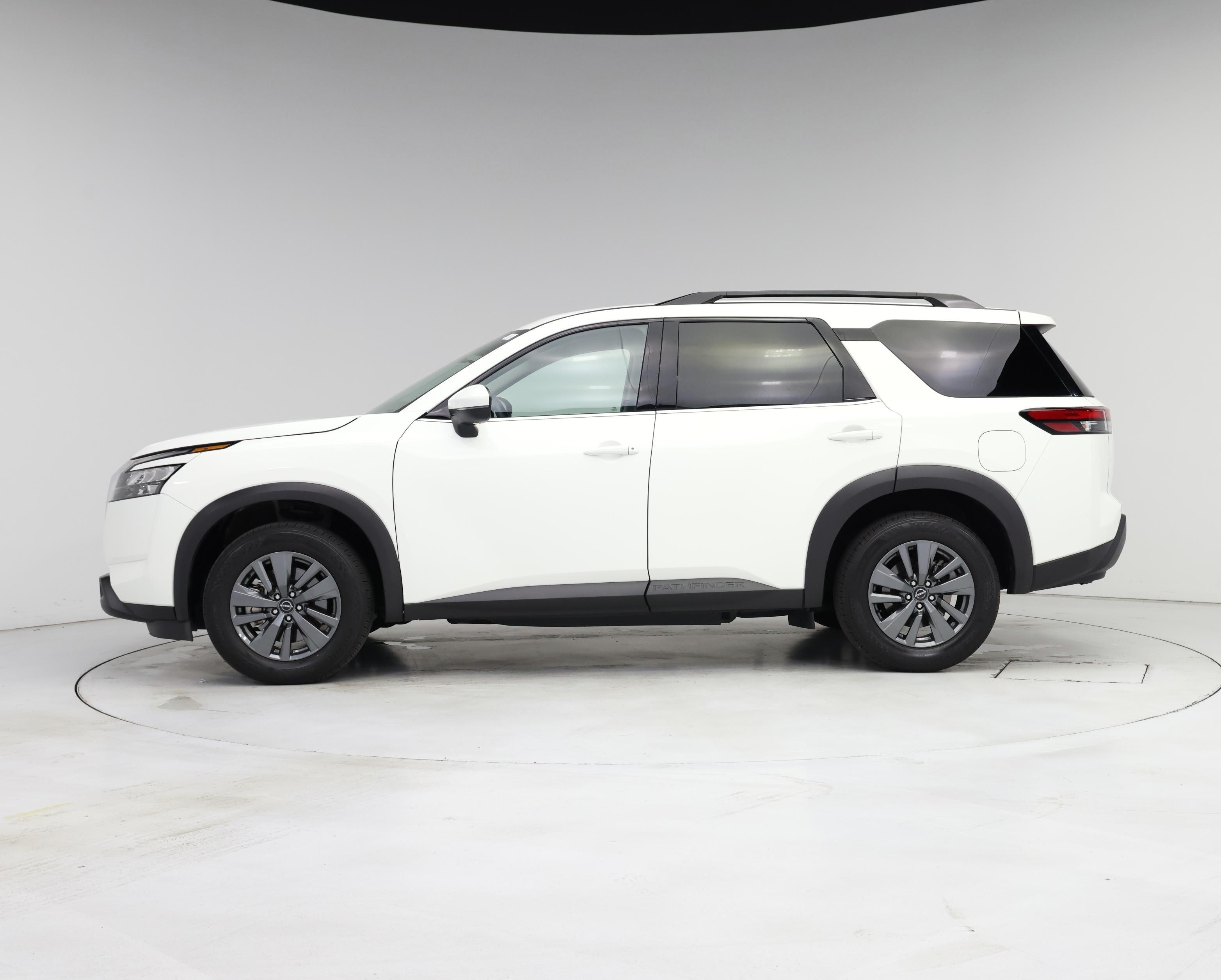 Thumbnail: 2025 Nissan Pathfinder - 3