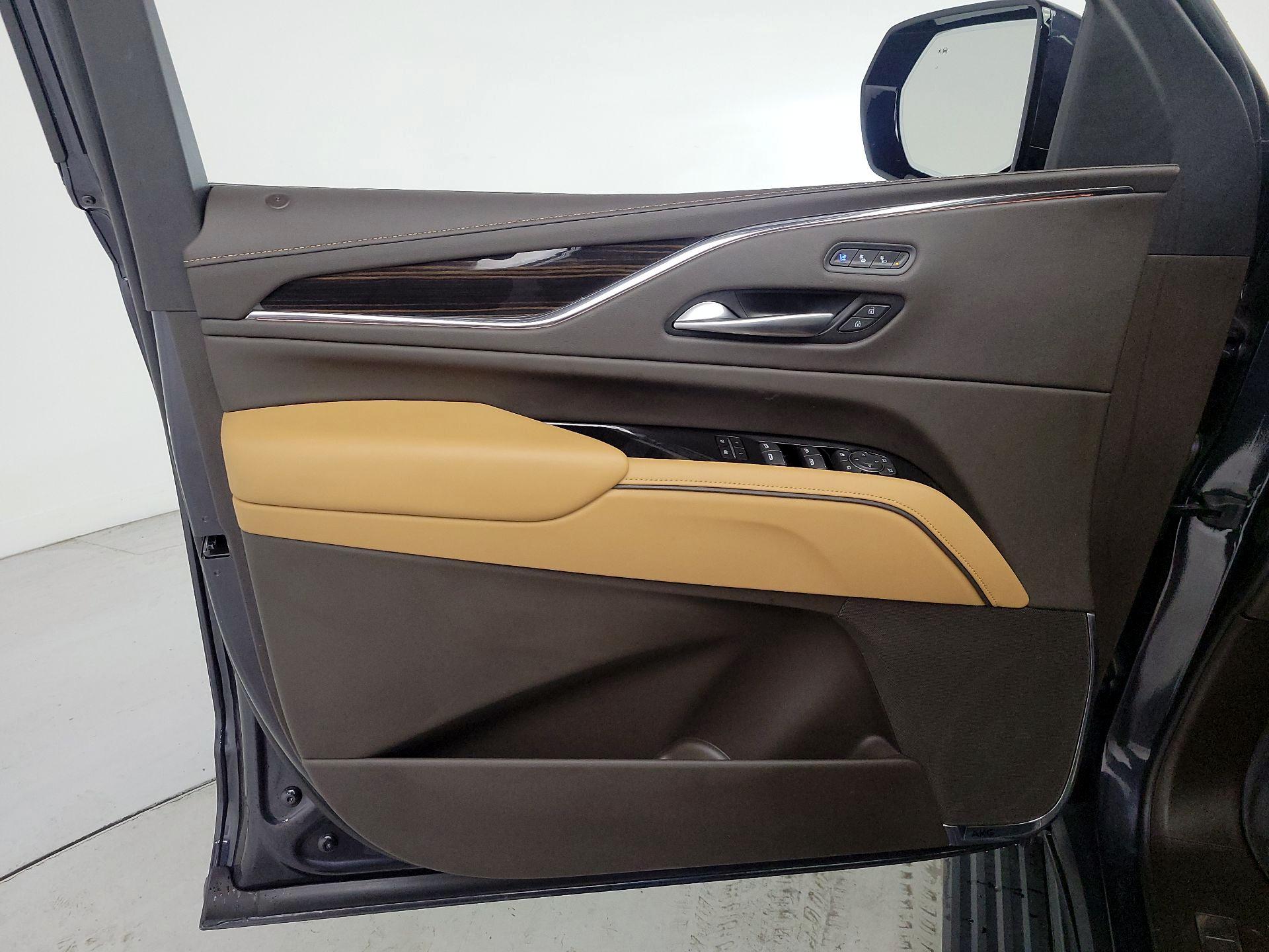 Thumbnail: 2024 Cadillac Escalade - 12