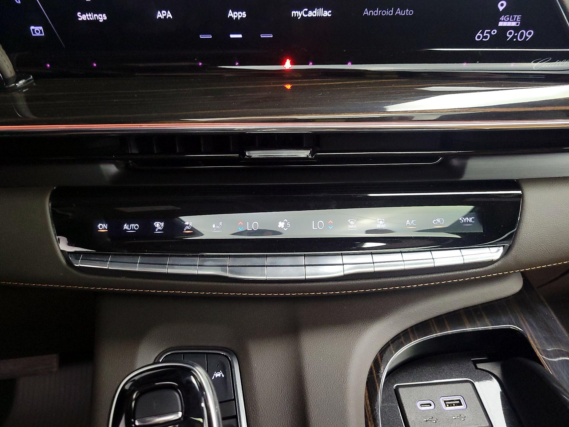 Thumbnail: 2024 Cadillac Escalade - 17
