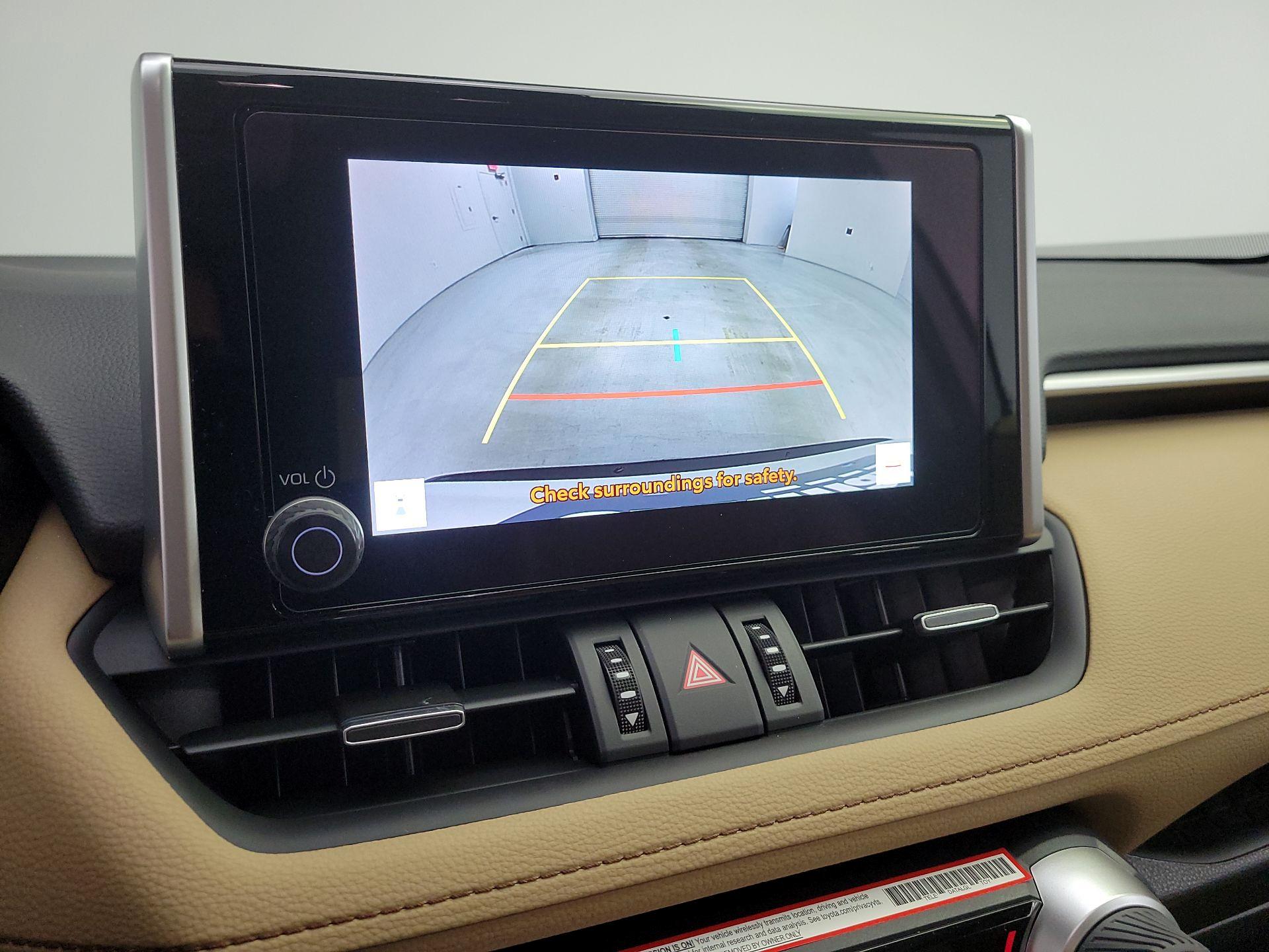 Thumbnail: 2025 Toyota RAV4 - 15