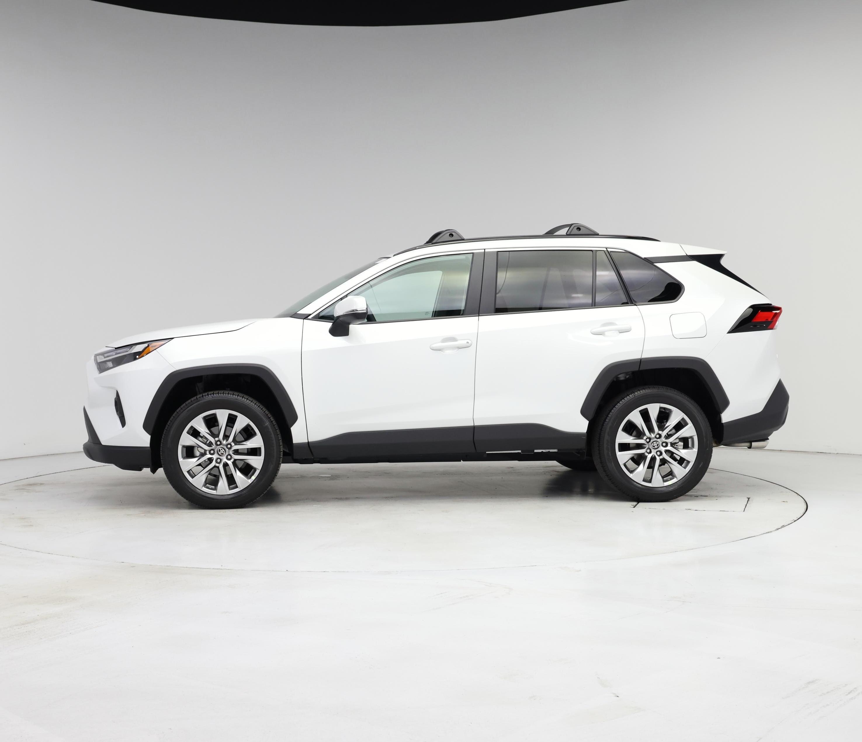 Thumbnail: 2025 Toyota RAV4 - 3