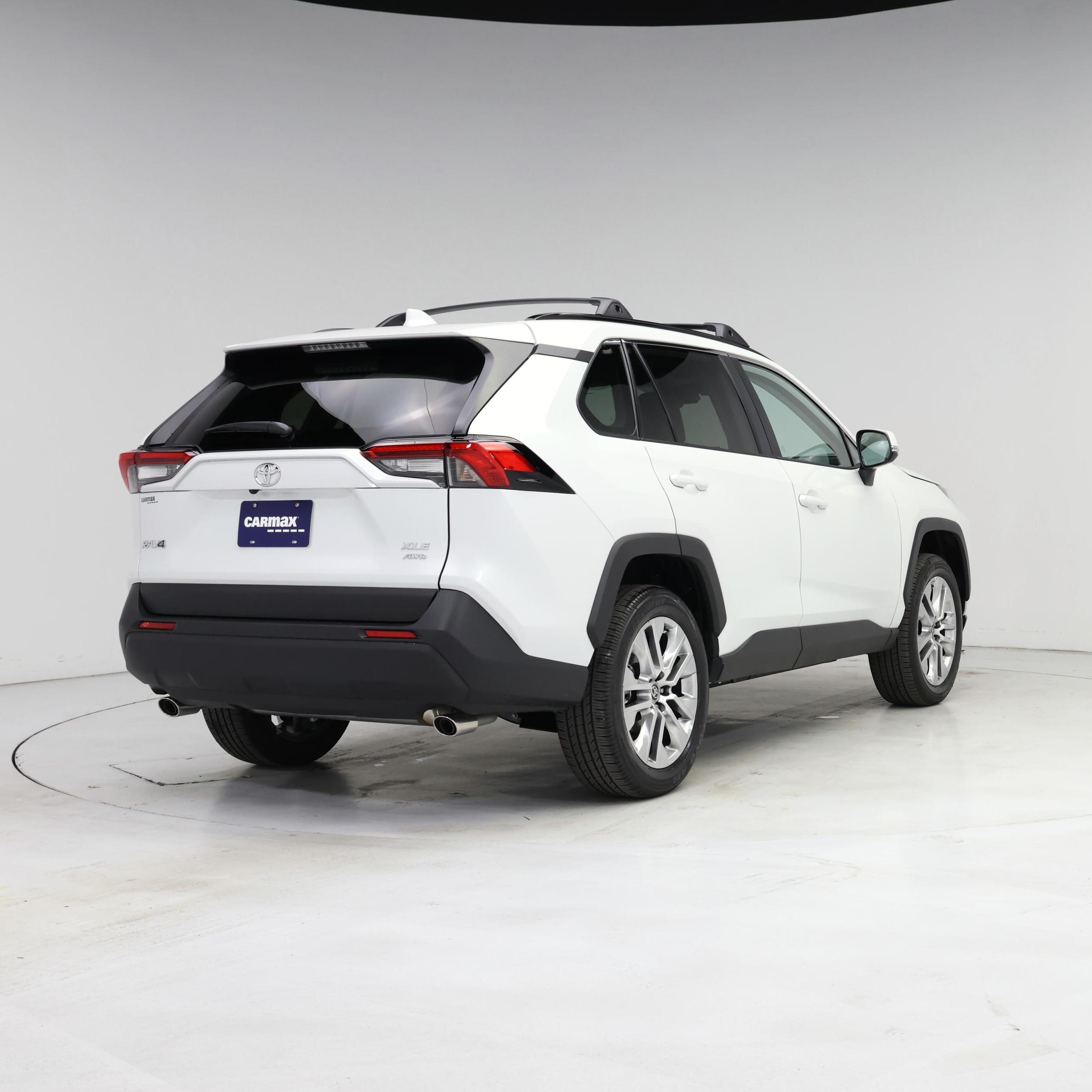 Thumbnail: 2025 Toyota RAV4 - 8