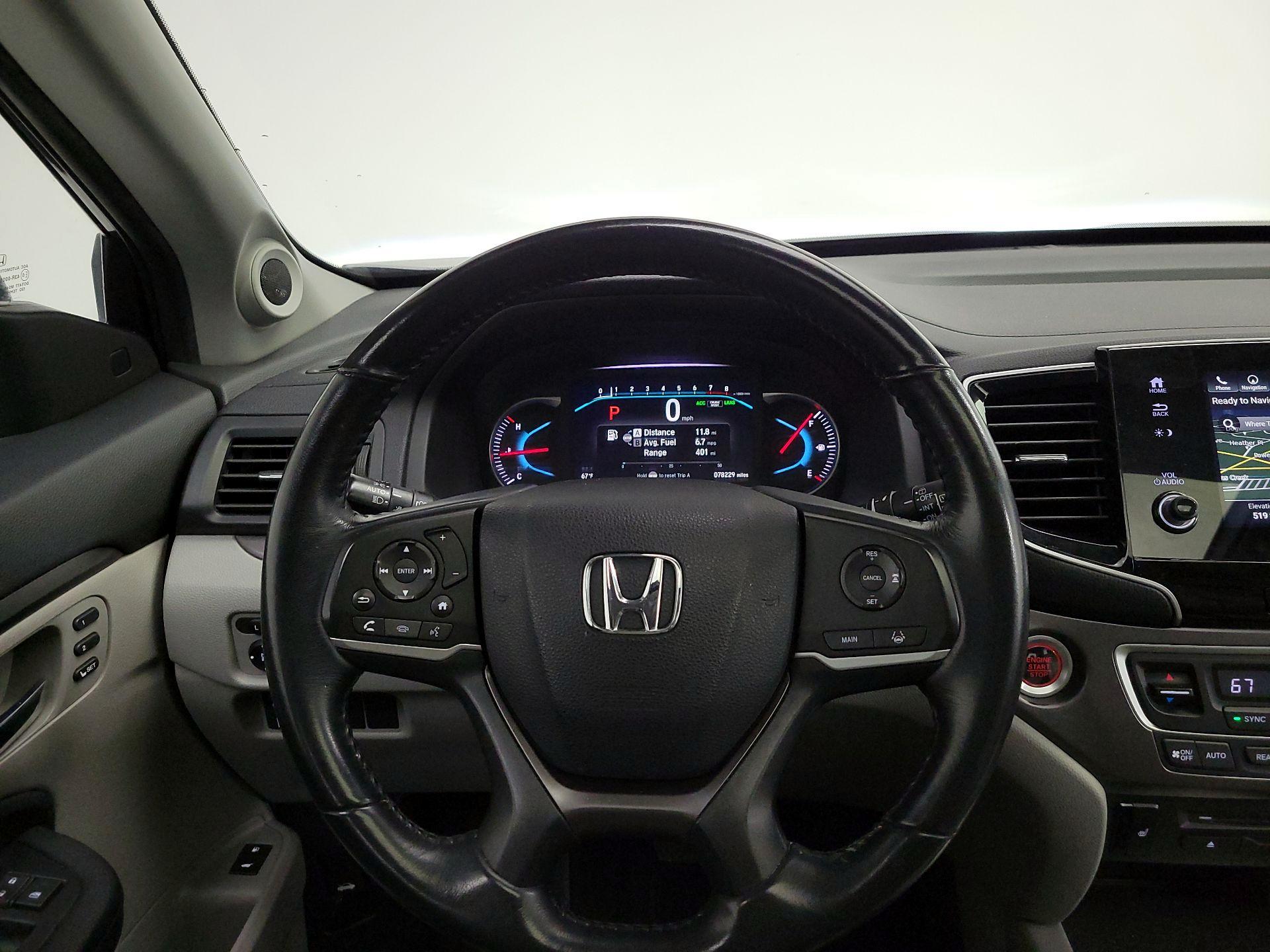 Thumbnail: 2019 Honda Pilot - 10