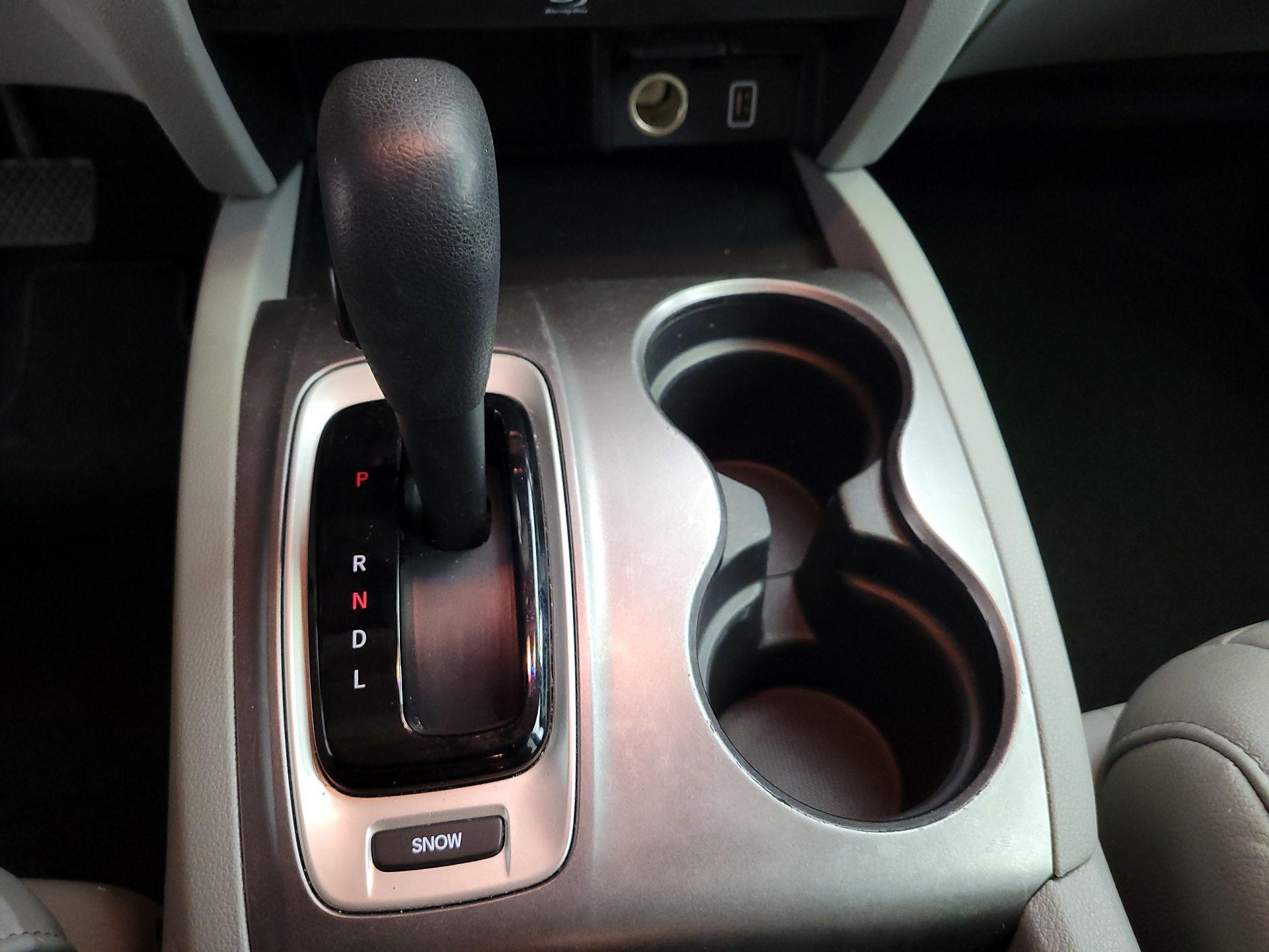 Thumbnail: 2019 Honda Pilot - 18