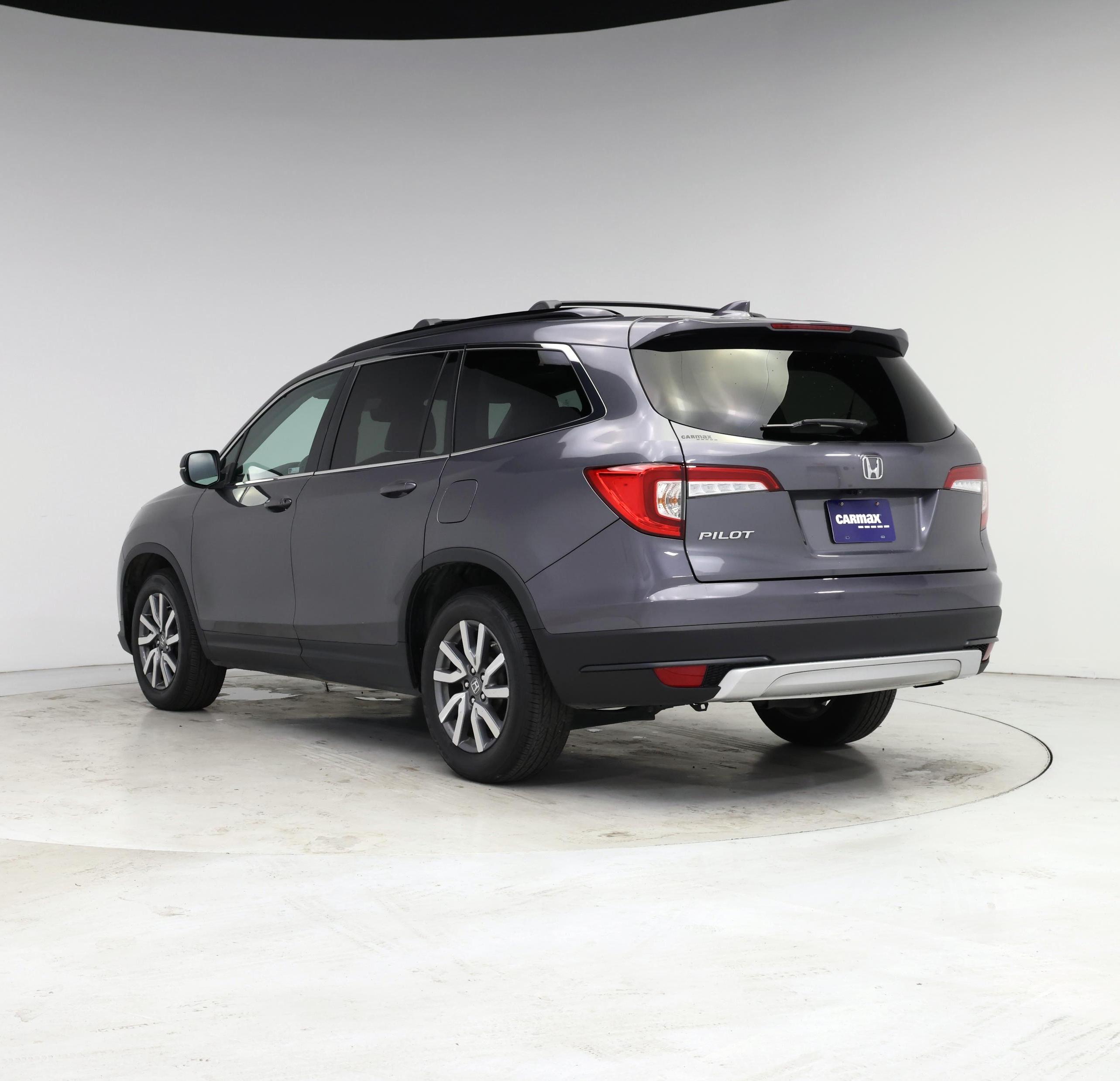 Thumbnail: 2019 Honda Pilot - 2