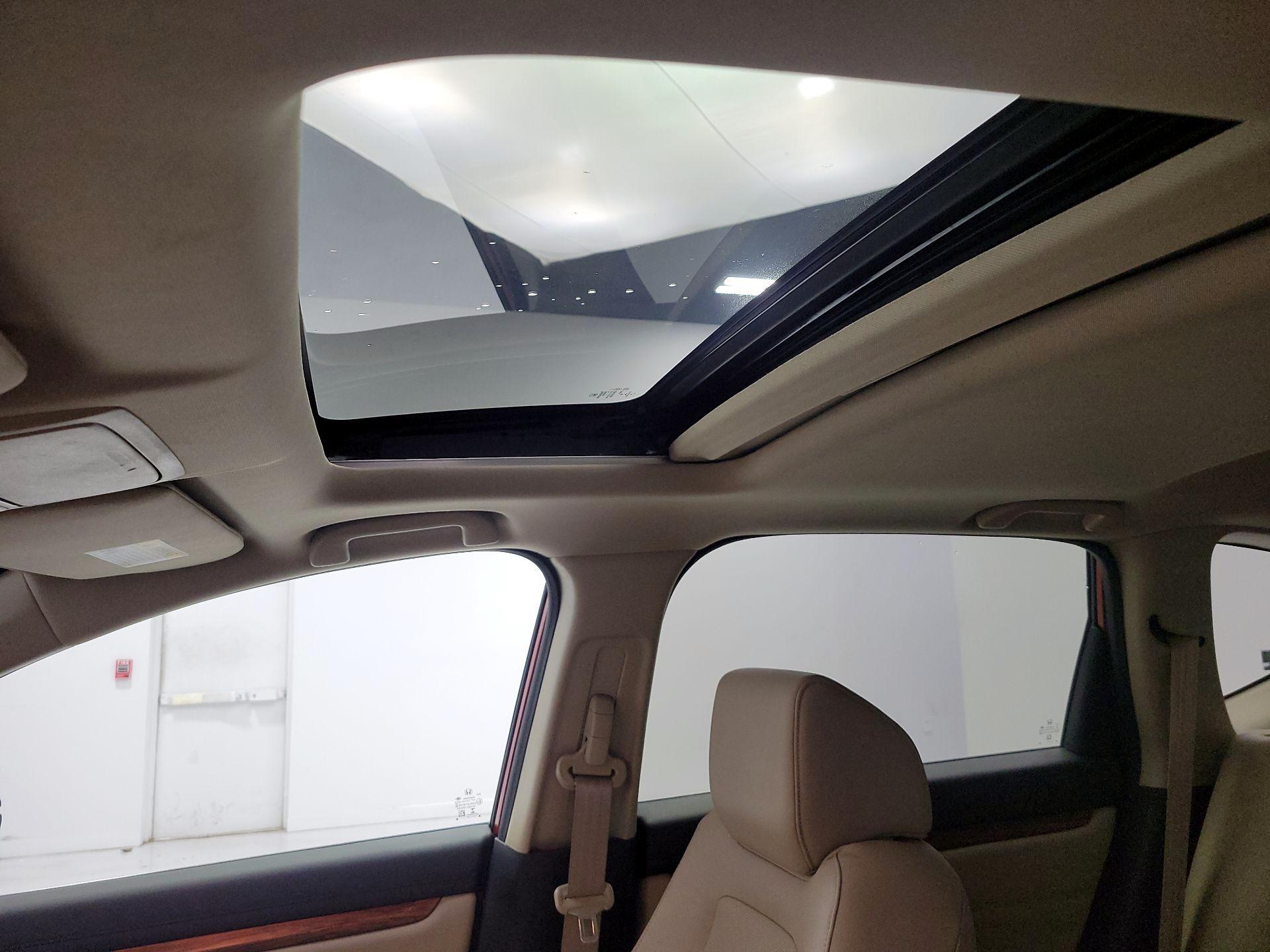 Thumbnail: 2019 Honda CR-V - 19