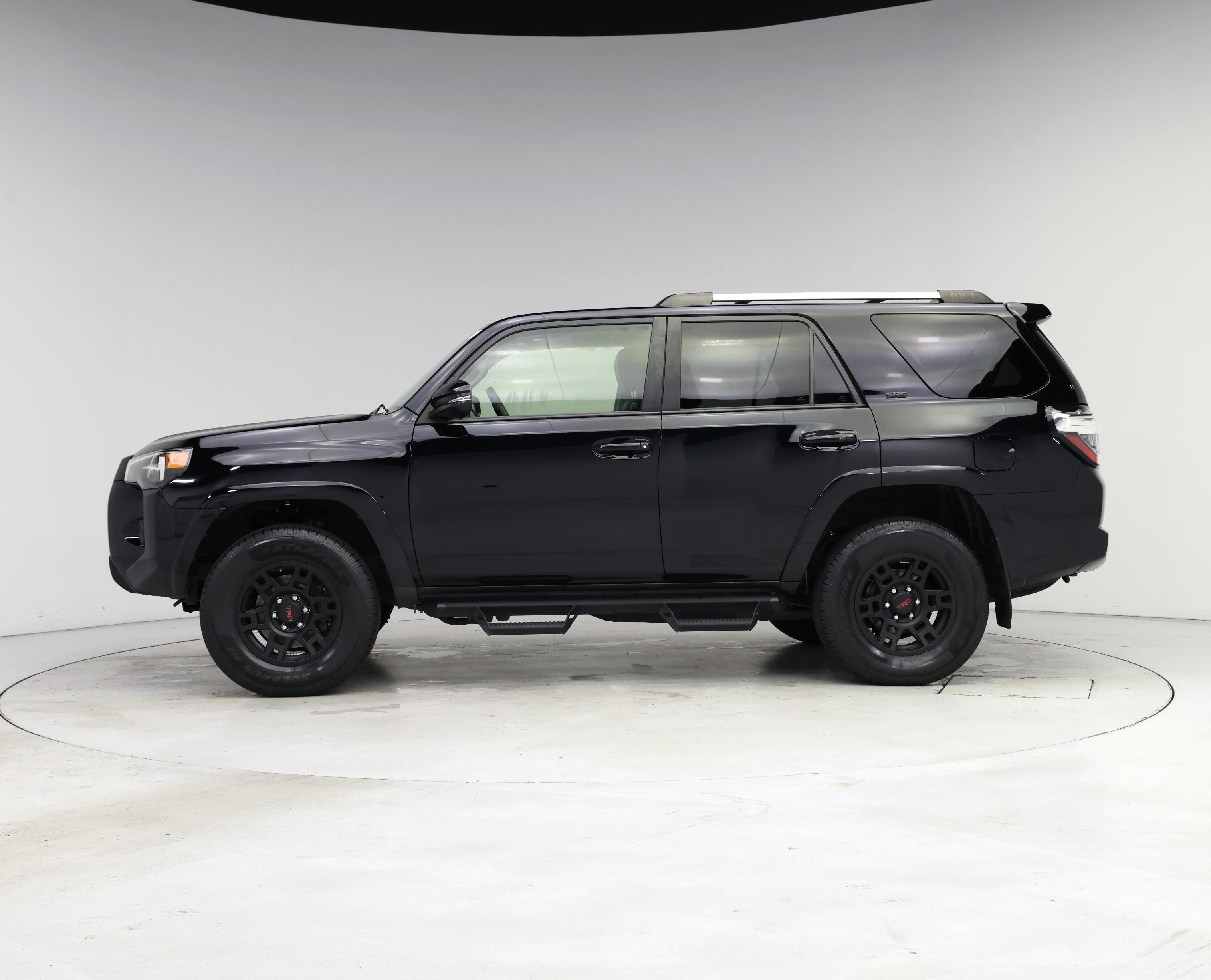 Thumbnail: 2021 Toyota 4Runner - 3