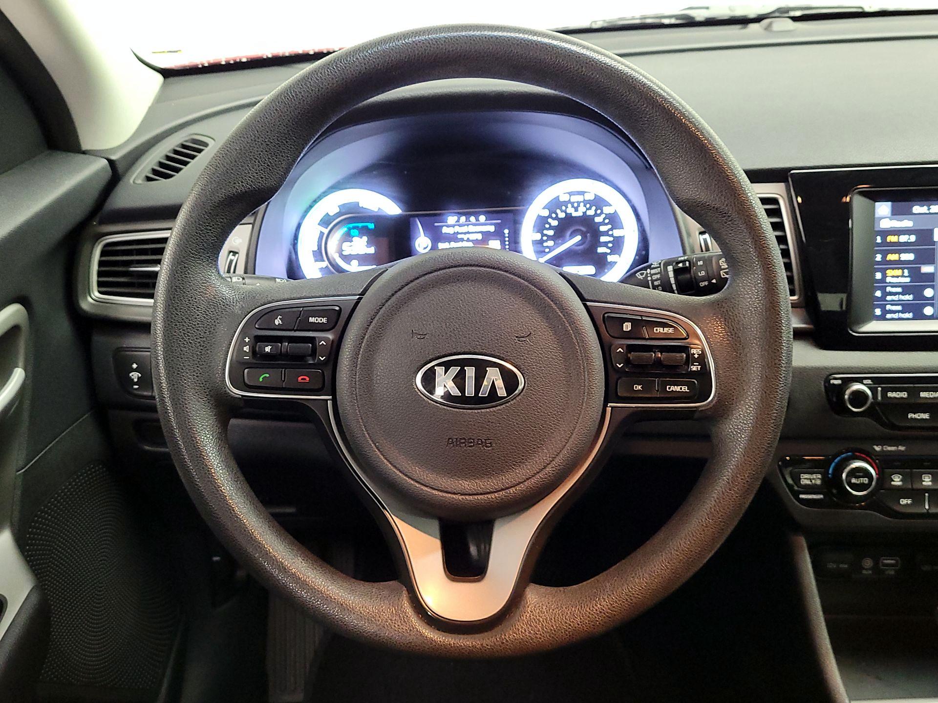 Thumbnail: 2018 Kia Niro - 10