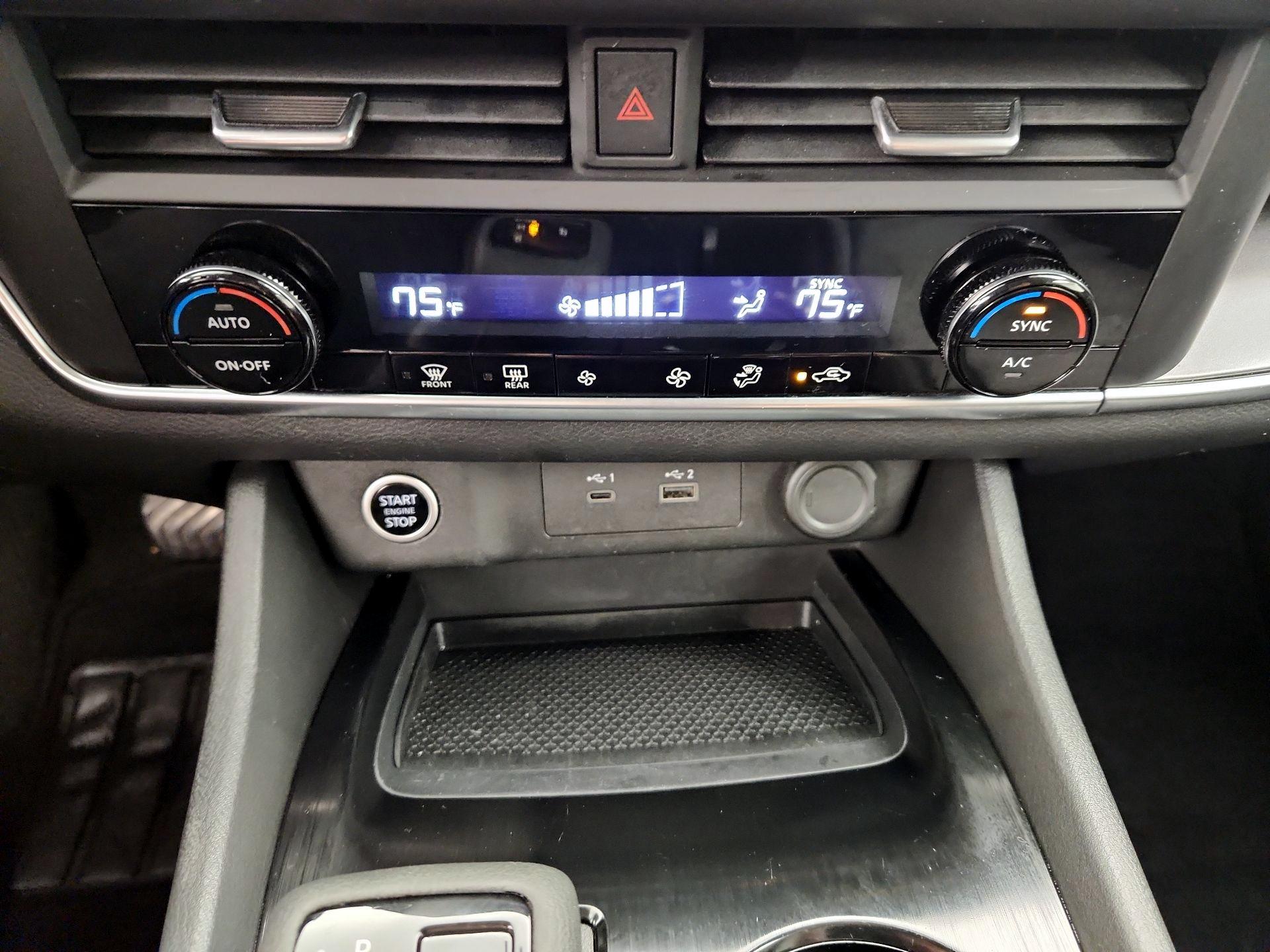 Thumbnail: 2023 Nissan Rogue - 16