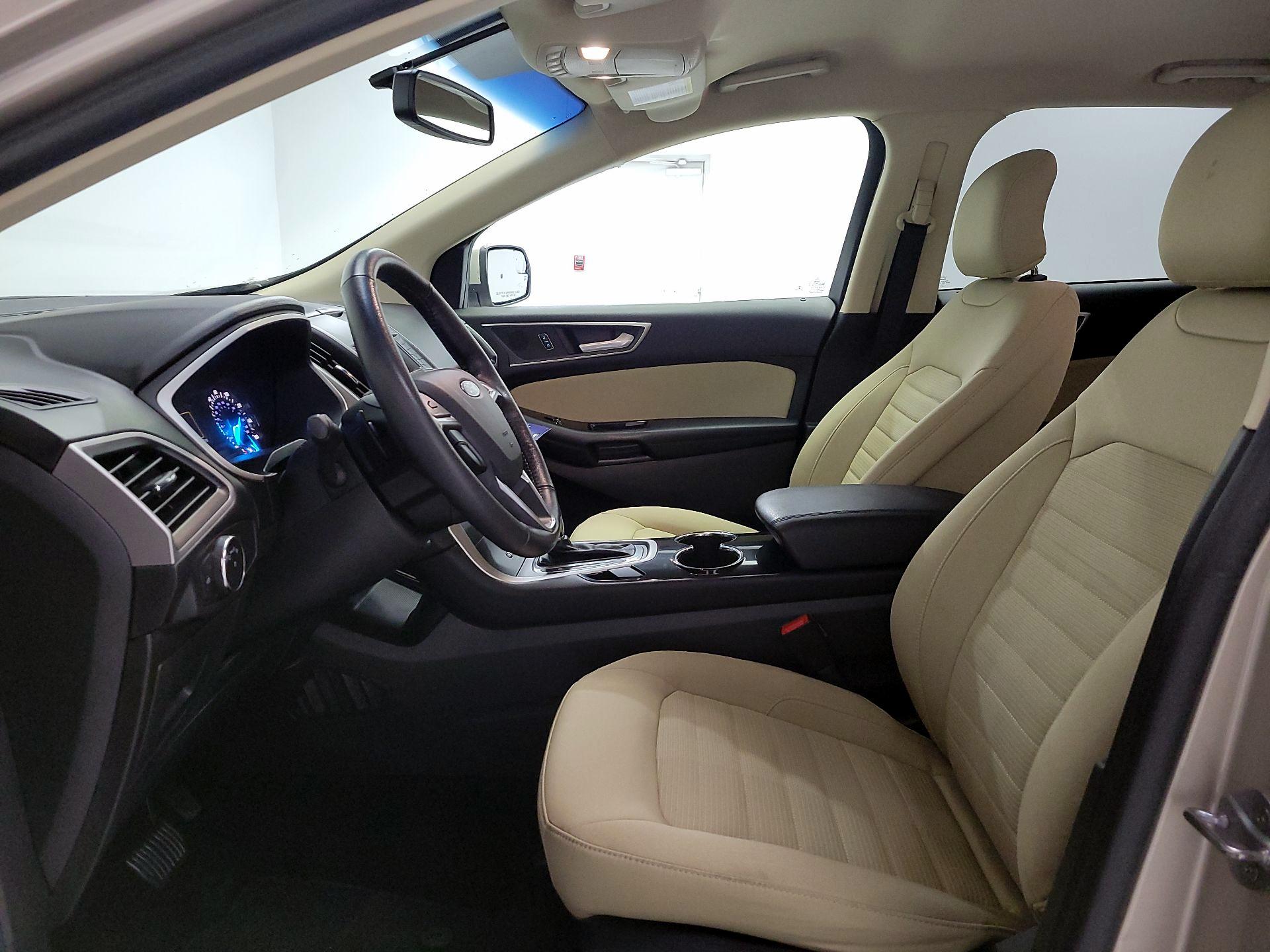 Thumbnail: 2017 Ford Edge - 11