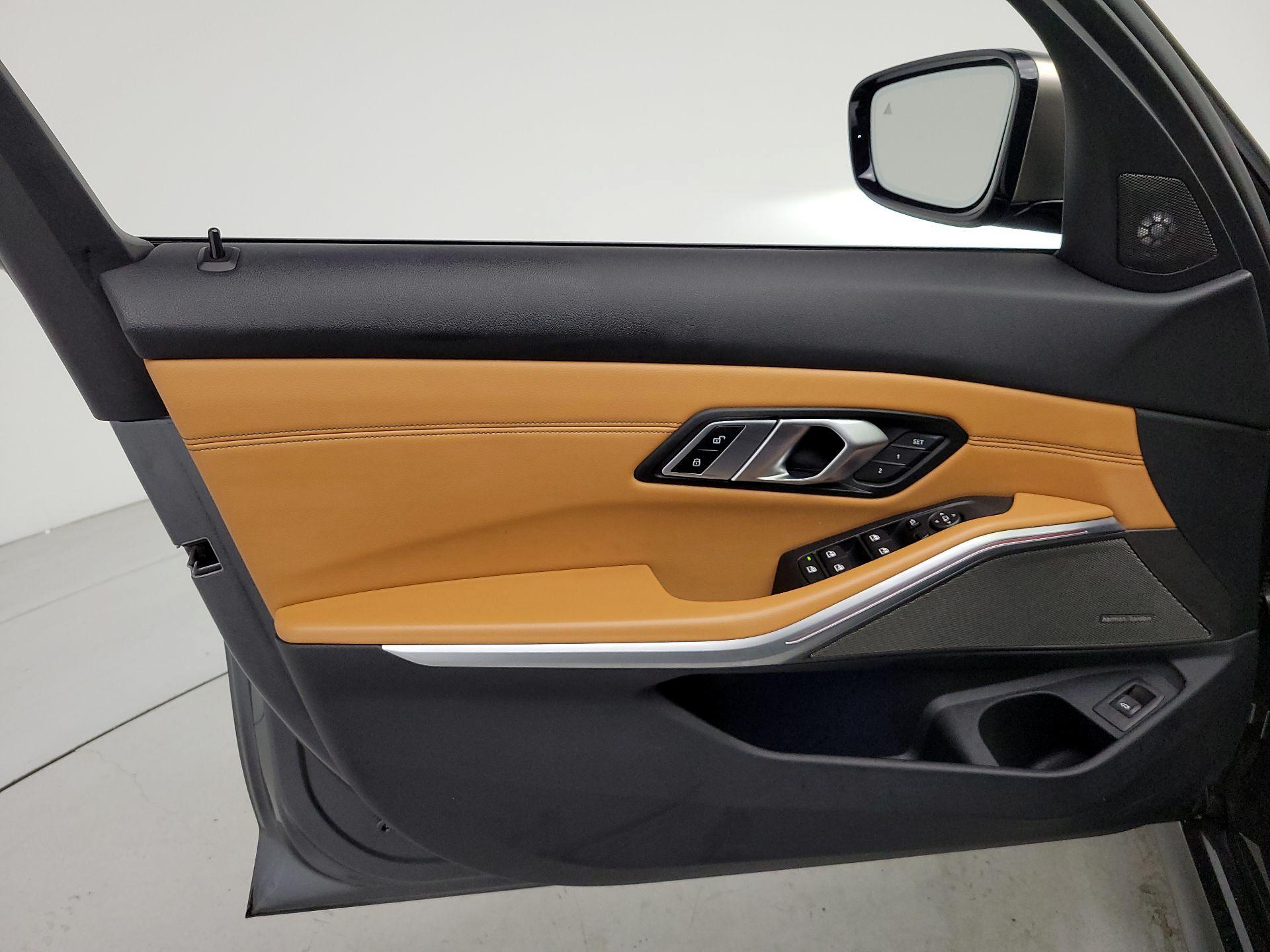 Thumbnail: 2020 BMW 3 Series - 12