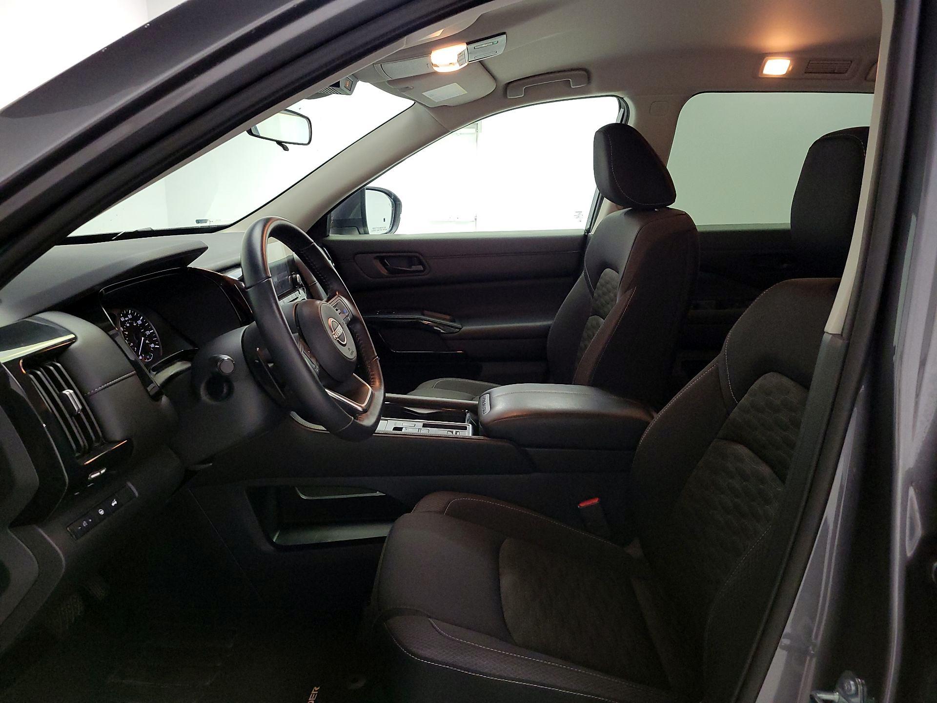 Thumbnail: 2025 Nissan Pathfinder - 11