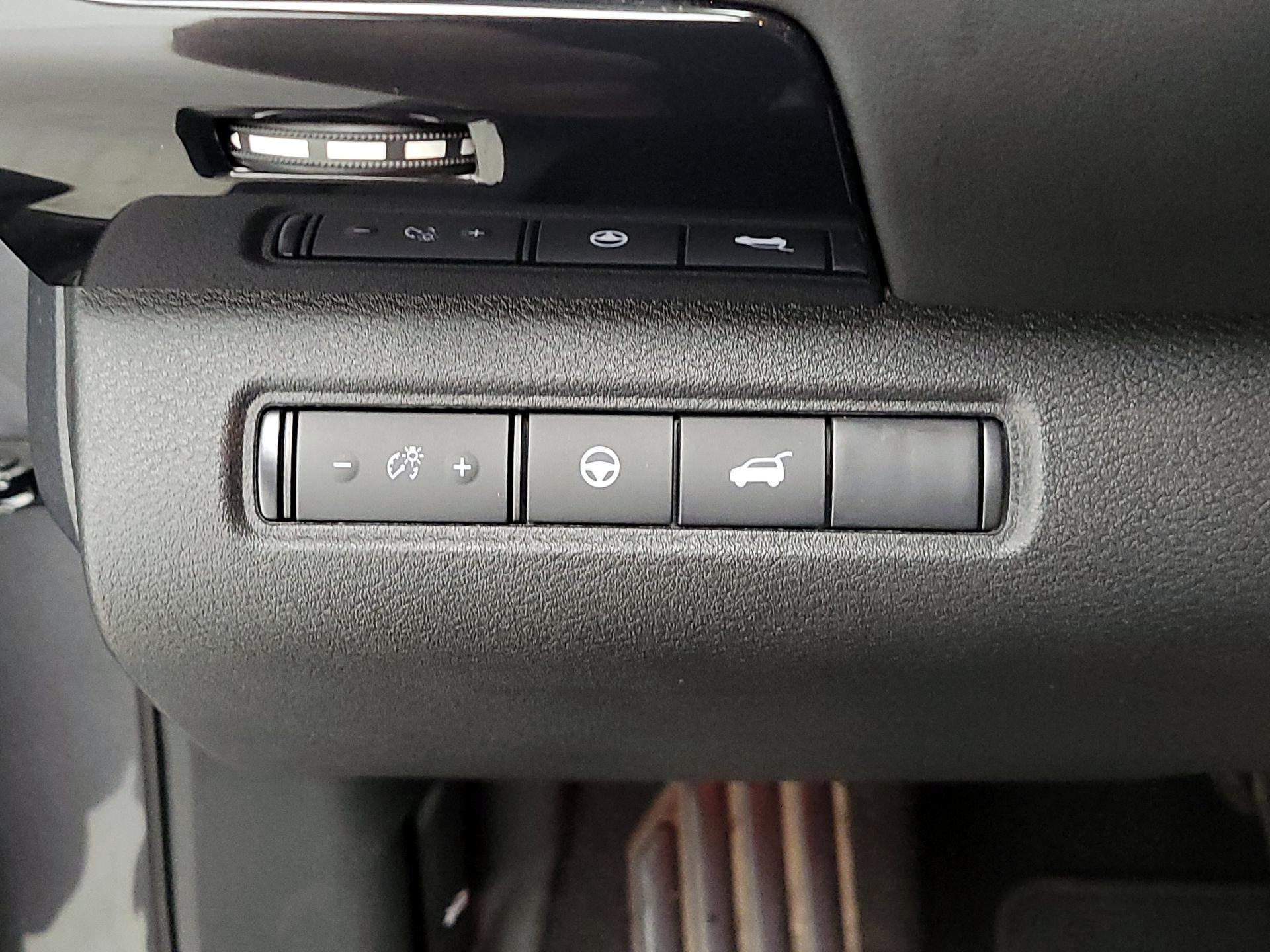 Thumbnail: 2025 Nissan Pathfinder - 13