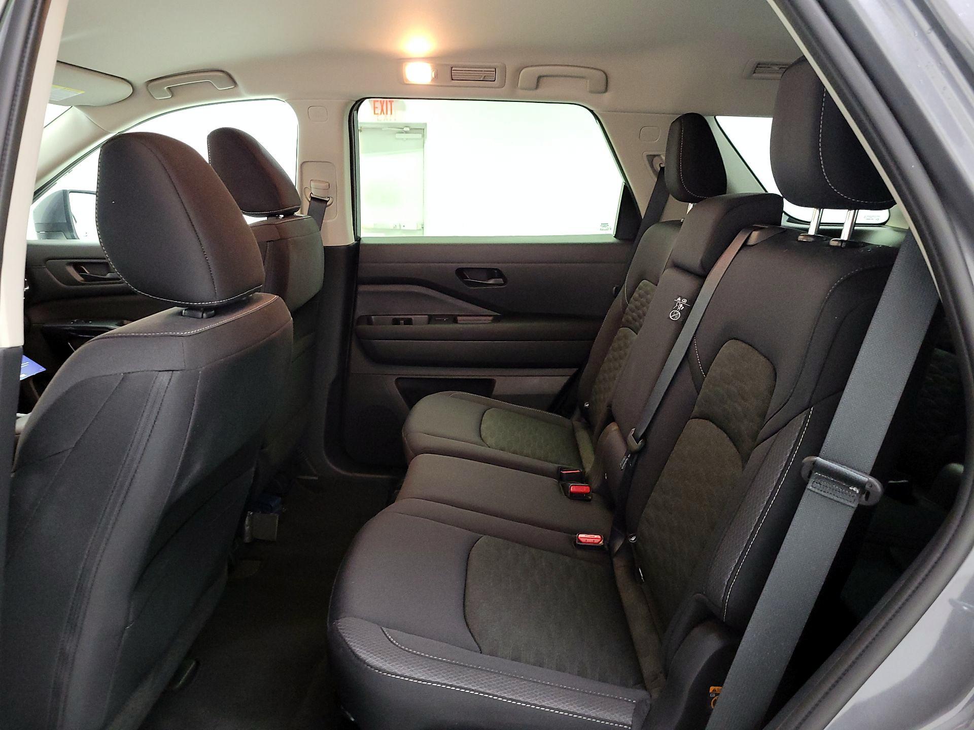 Thumbnail: 2025 Nissan Pathfinder - 19