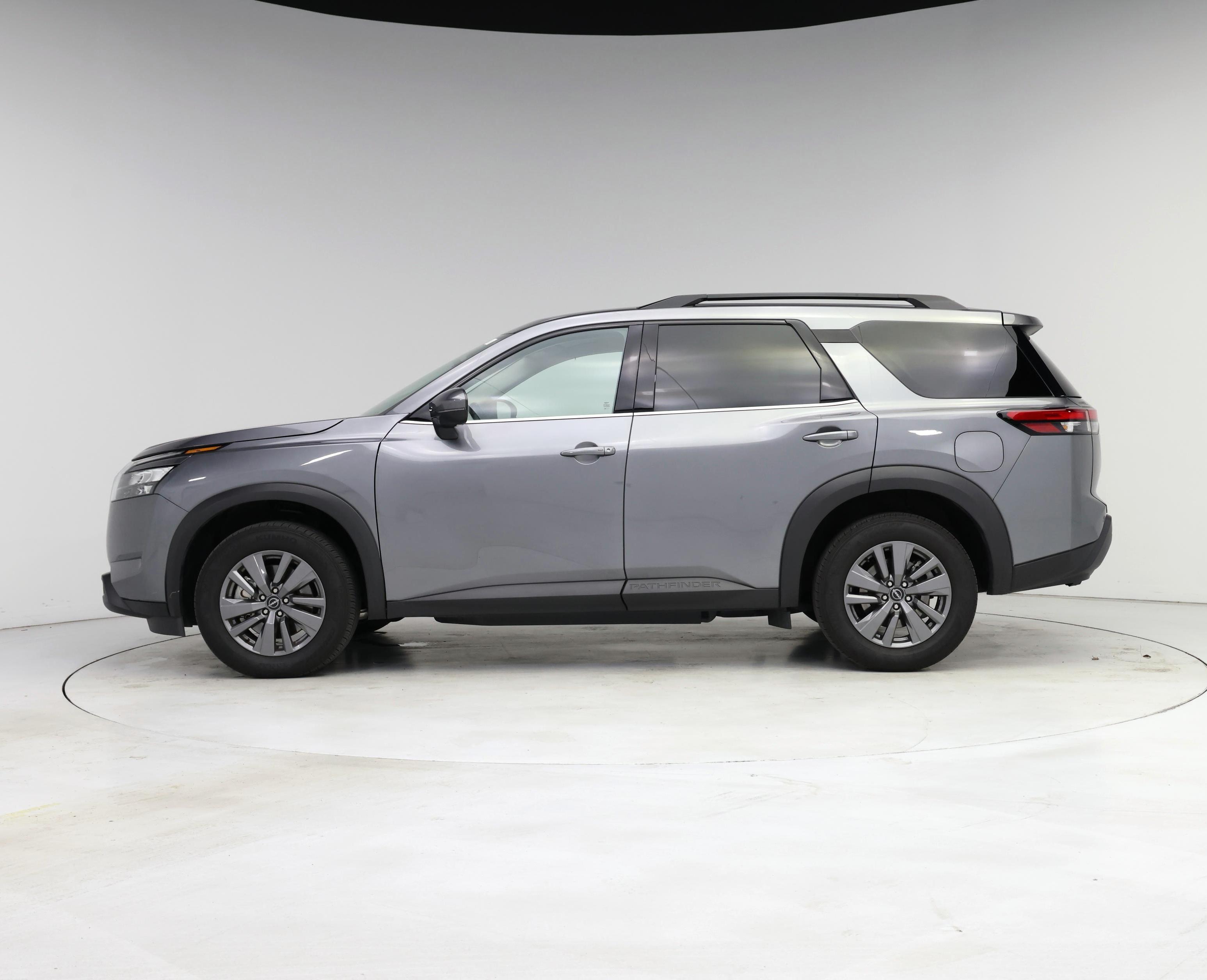 Thumbnail: 2025 Nissan Pathfinder - 3