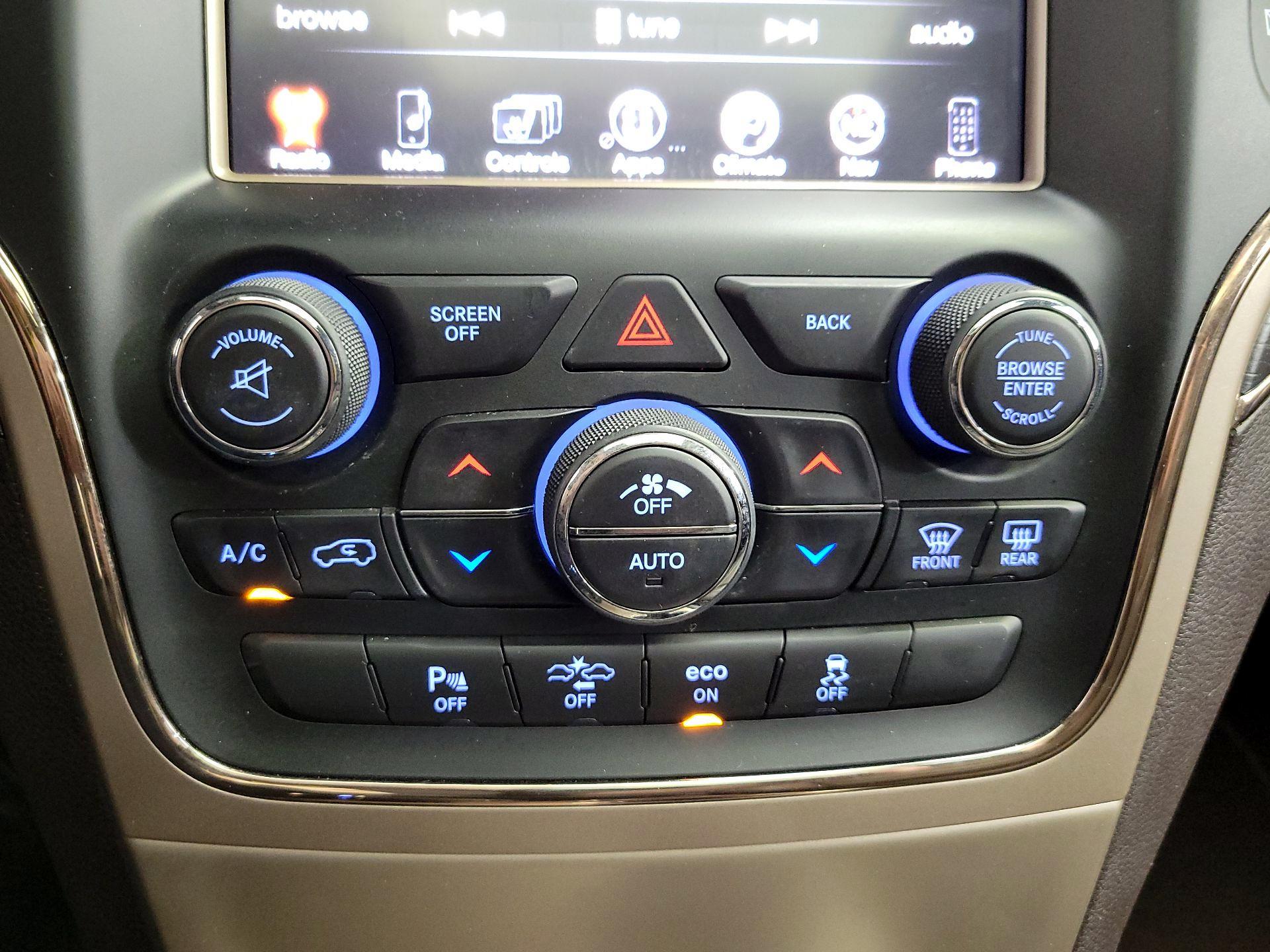Thumbnail: 2014 Jeep Grand Cherokee - 17