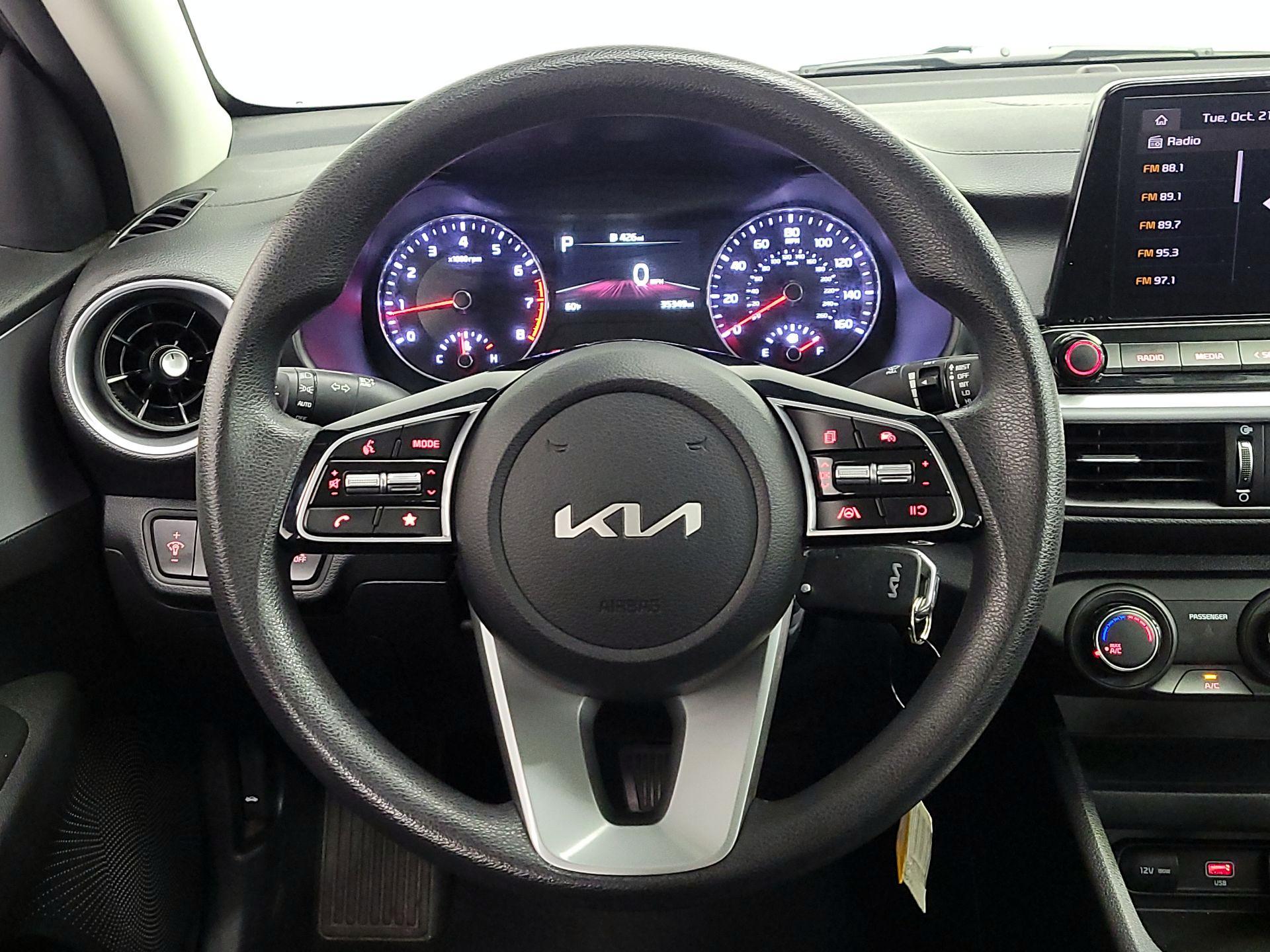 Thumbnail: 2024 Kia Forte - 10