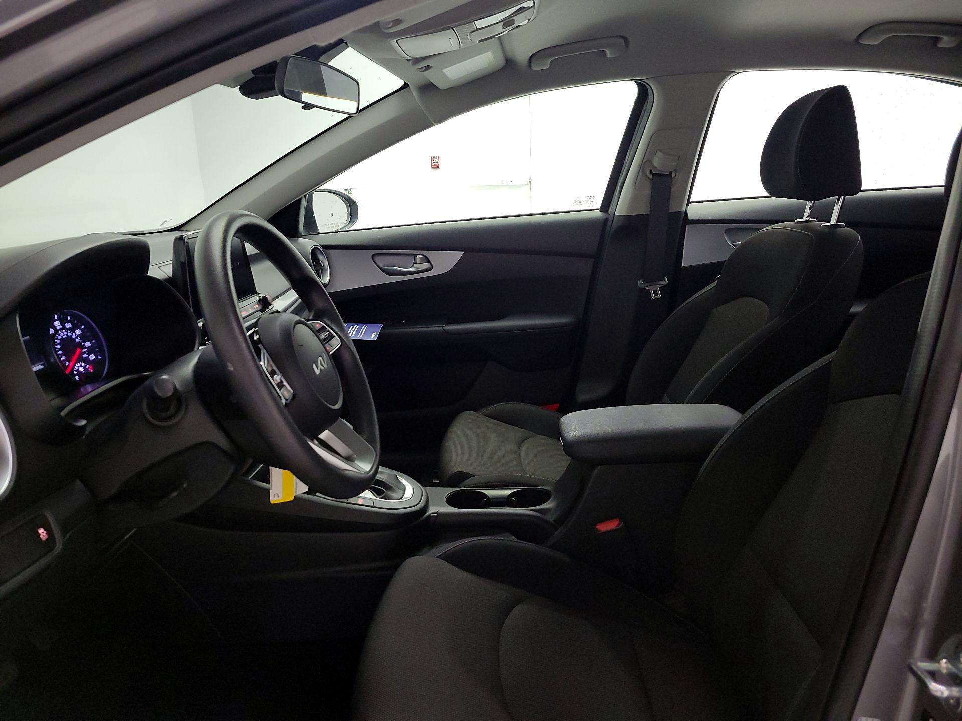 Thumbnail: 2024 Kia Forte - 11