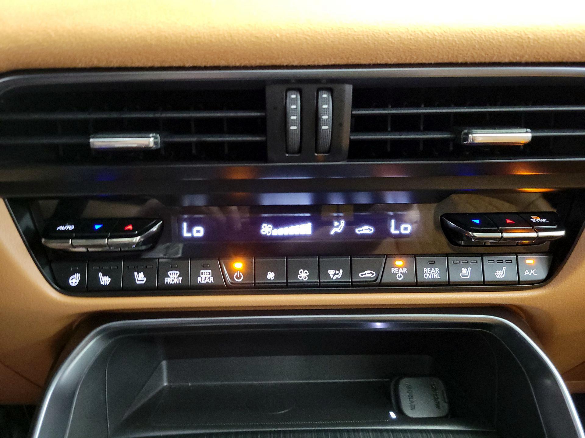 Thumbnail: 2025 Mazda CX-90 - 17