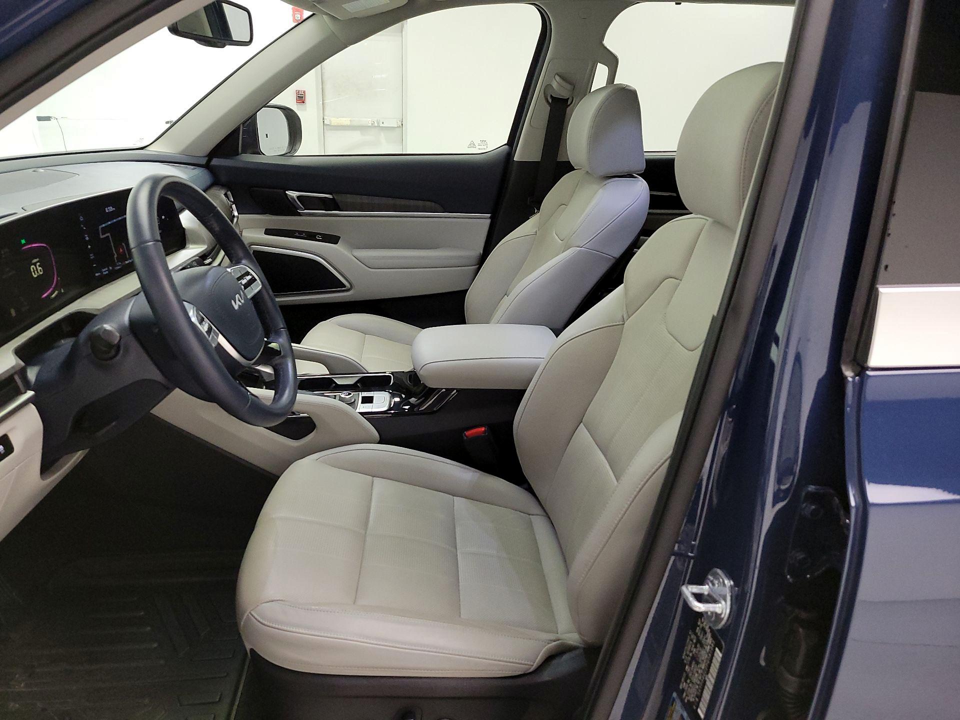 Thumbnail: 2023 Kia Telluride - 11