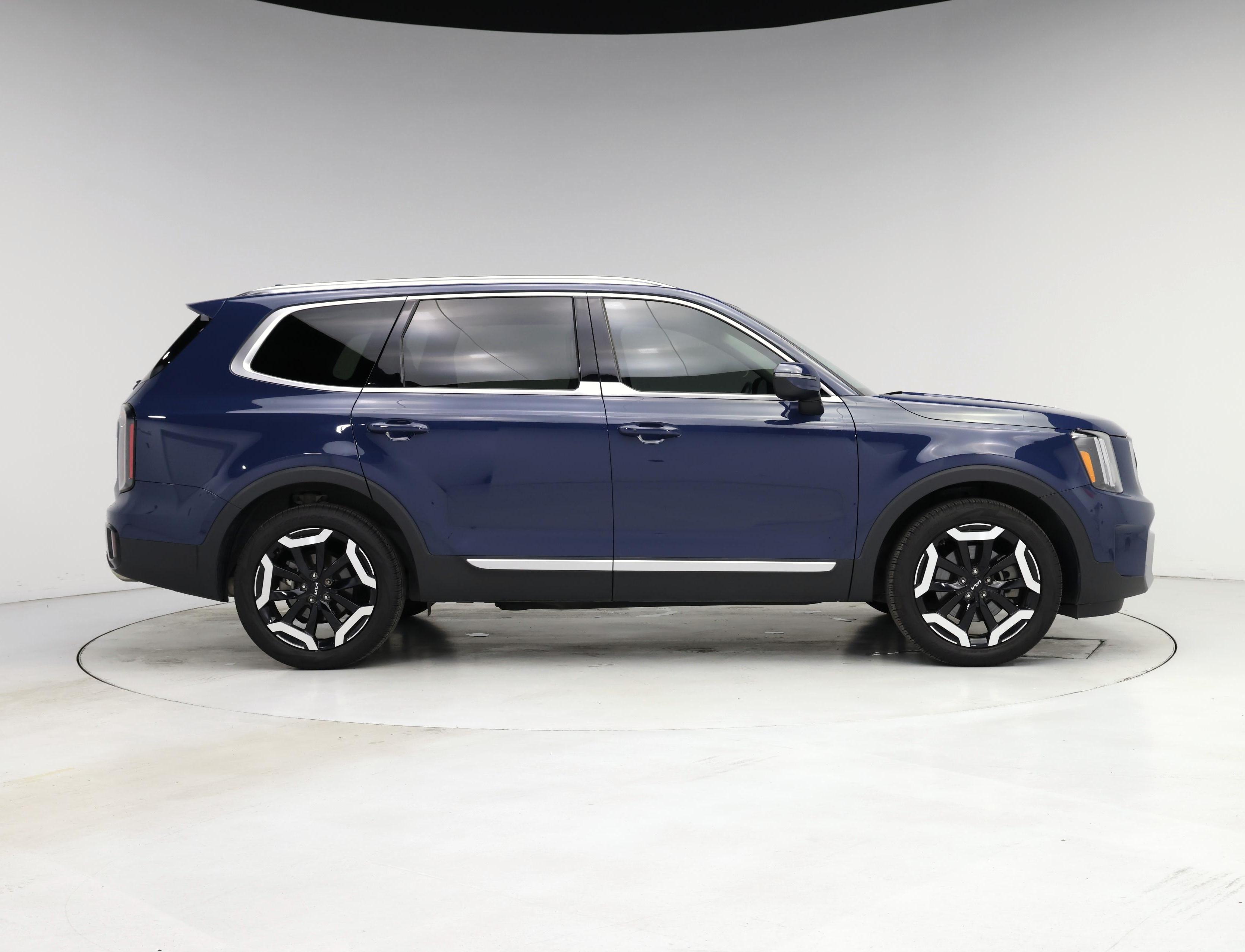 Thumbnail: 2023 Kia Telluride - 7