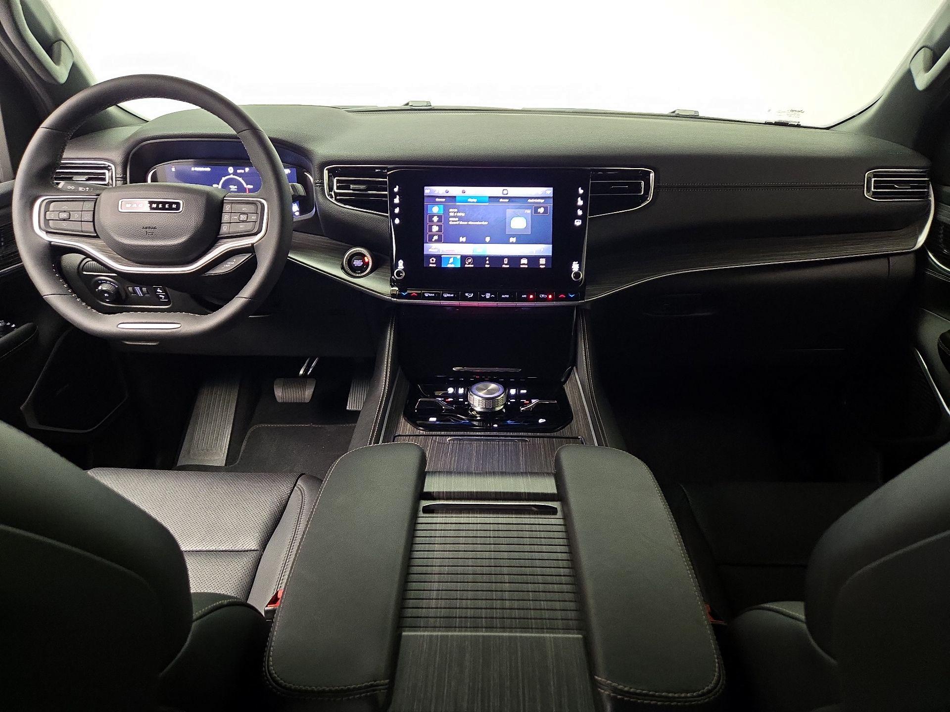 Thumbnail: 2023 Jeep Wagoneer - 9