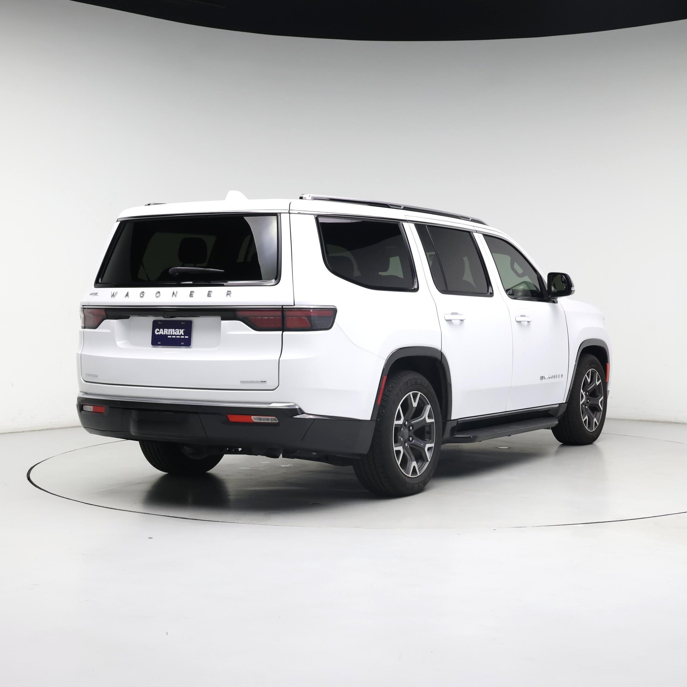 Thumbnail: 2023 Jeep Wagoneer - 8