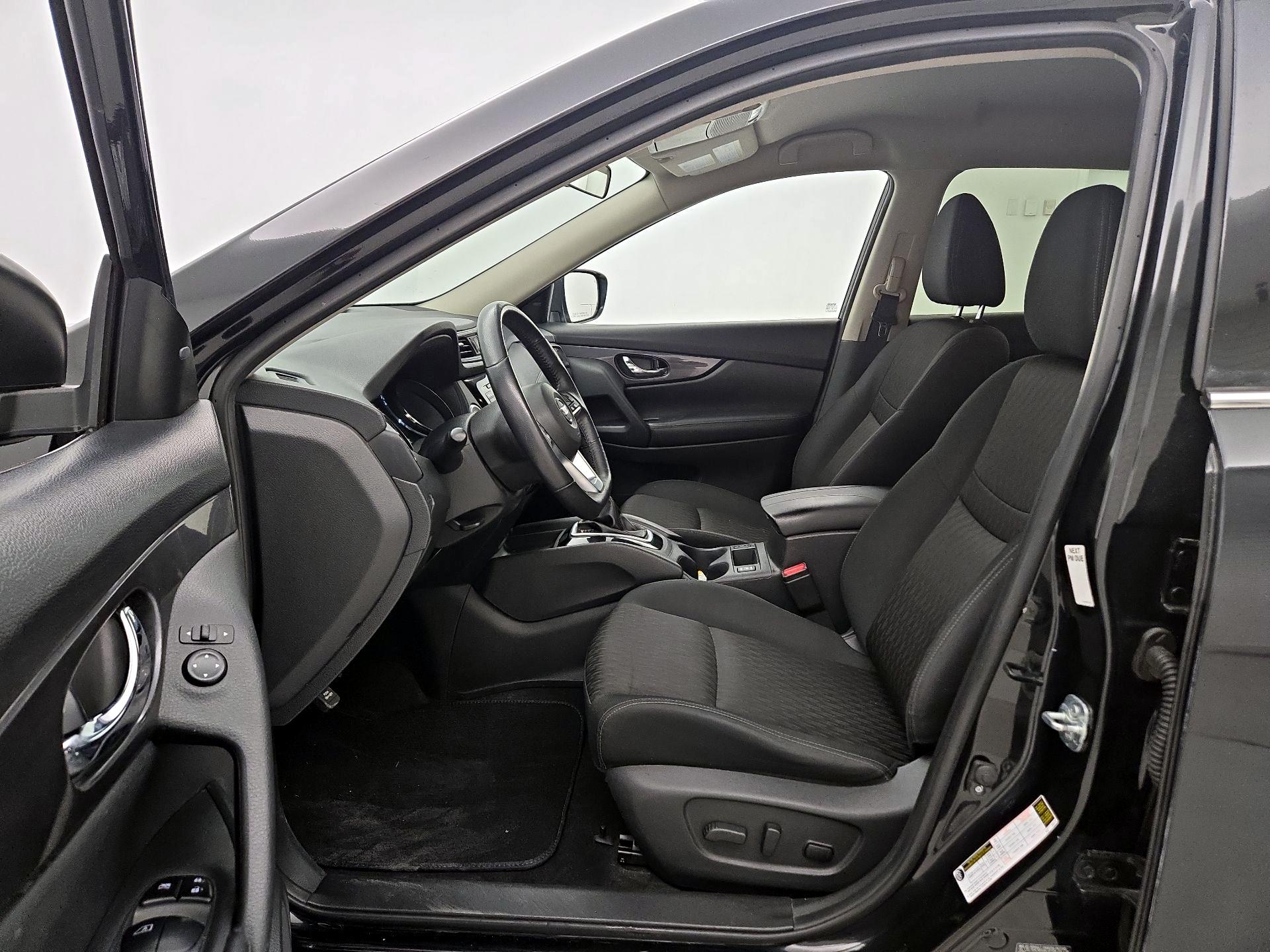 Thumbnail: 2019 Nissan Rogue - 11