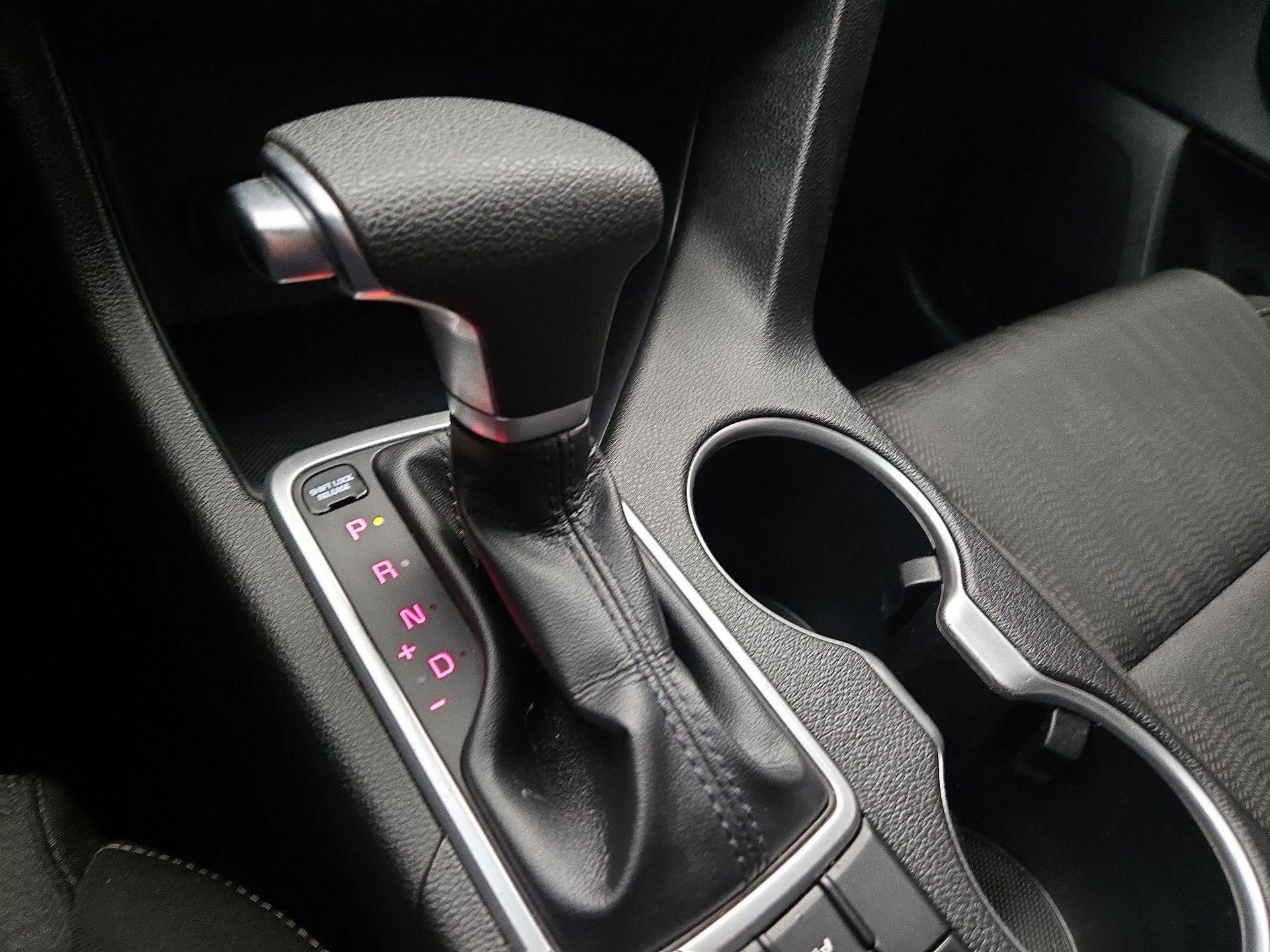 Thumbnail: 2021 Kia Sportage - 17