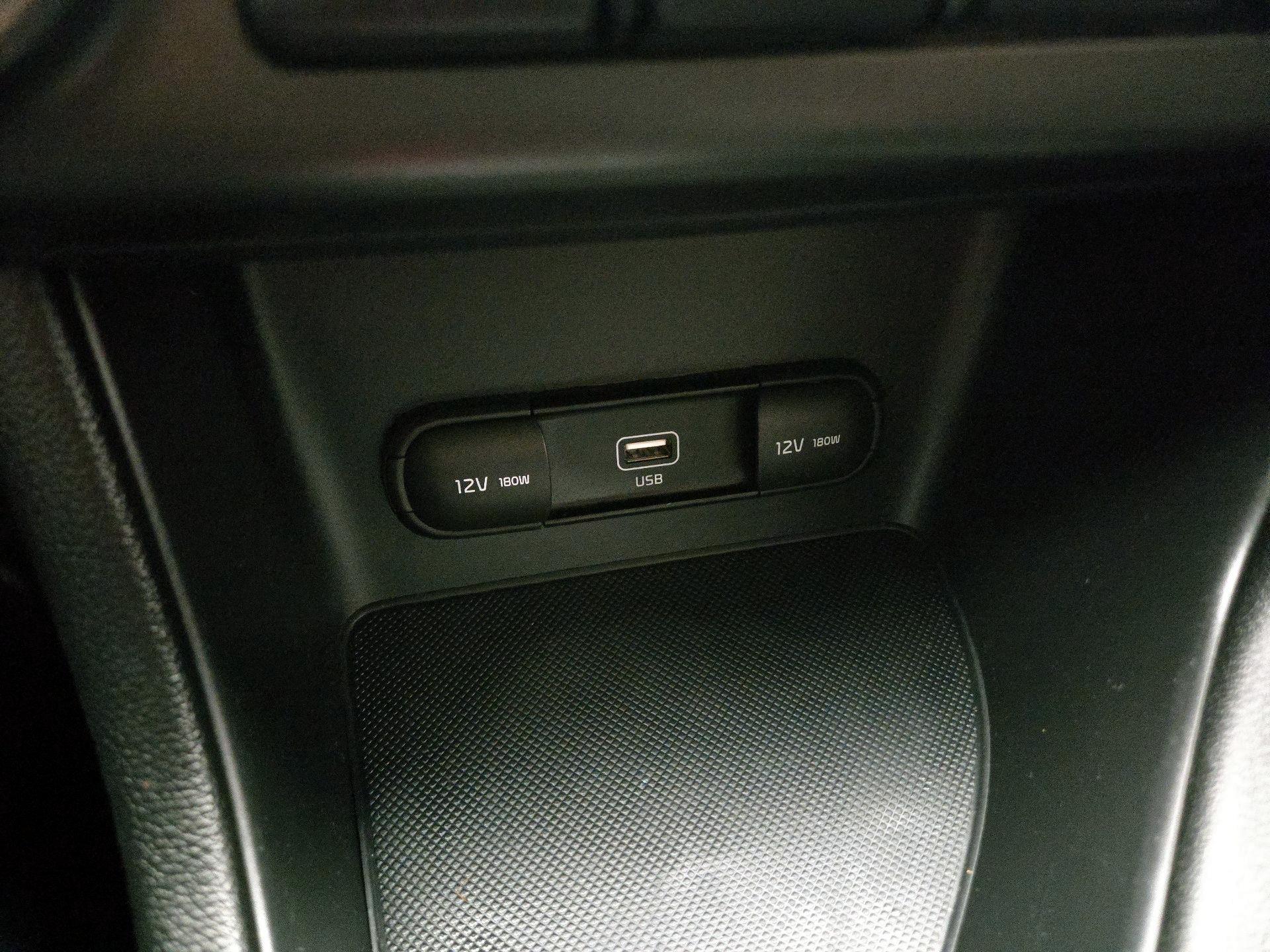 Thumbnail: 2021 Kia Sportage - 18