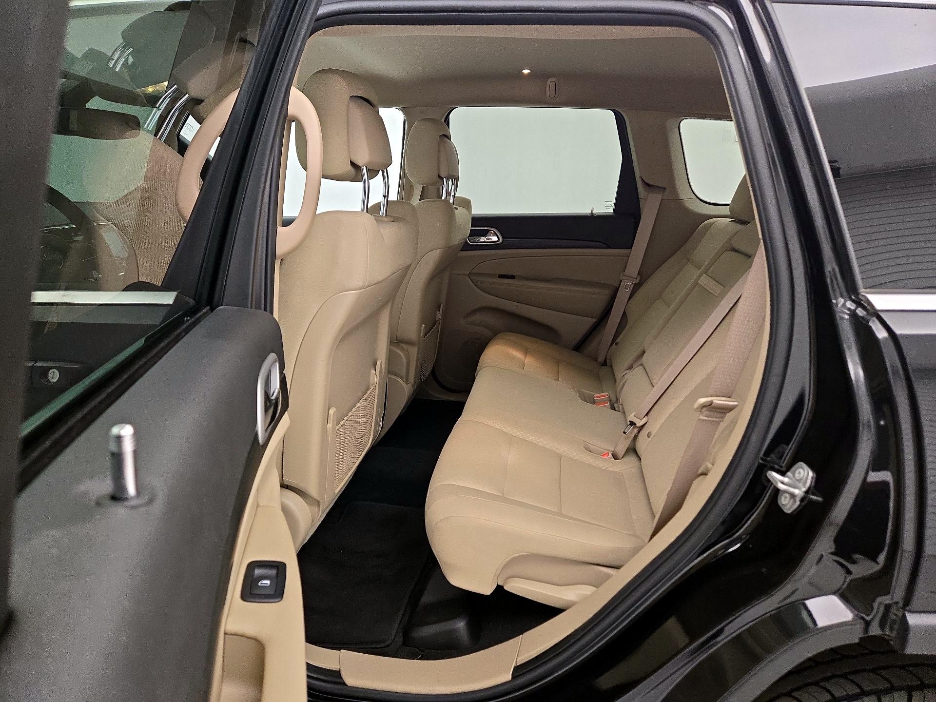 Thumbnail: 2022 Jeep Grand Cherokee - 20