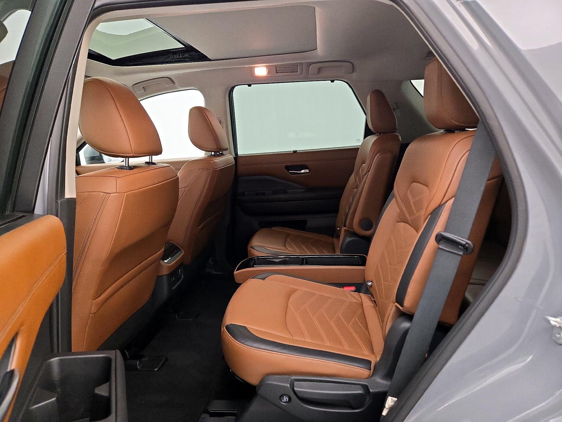 Thumbnail: 2024 Nissan Pathfinder - 20