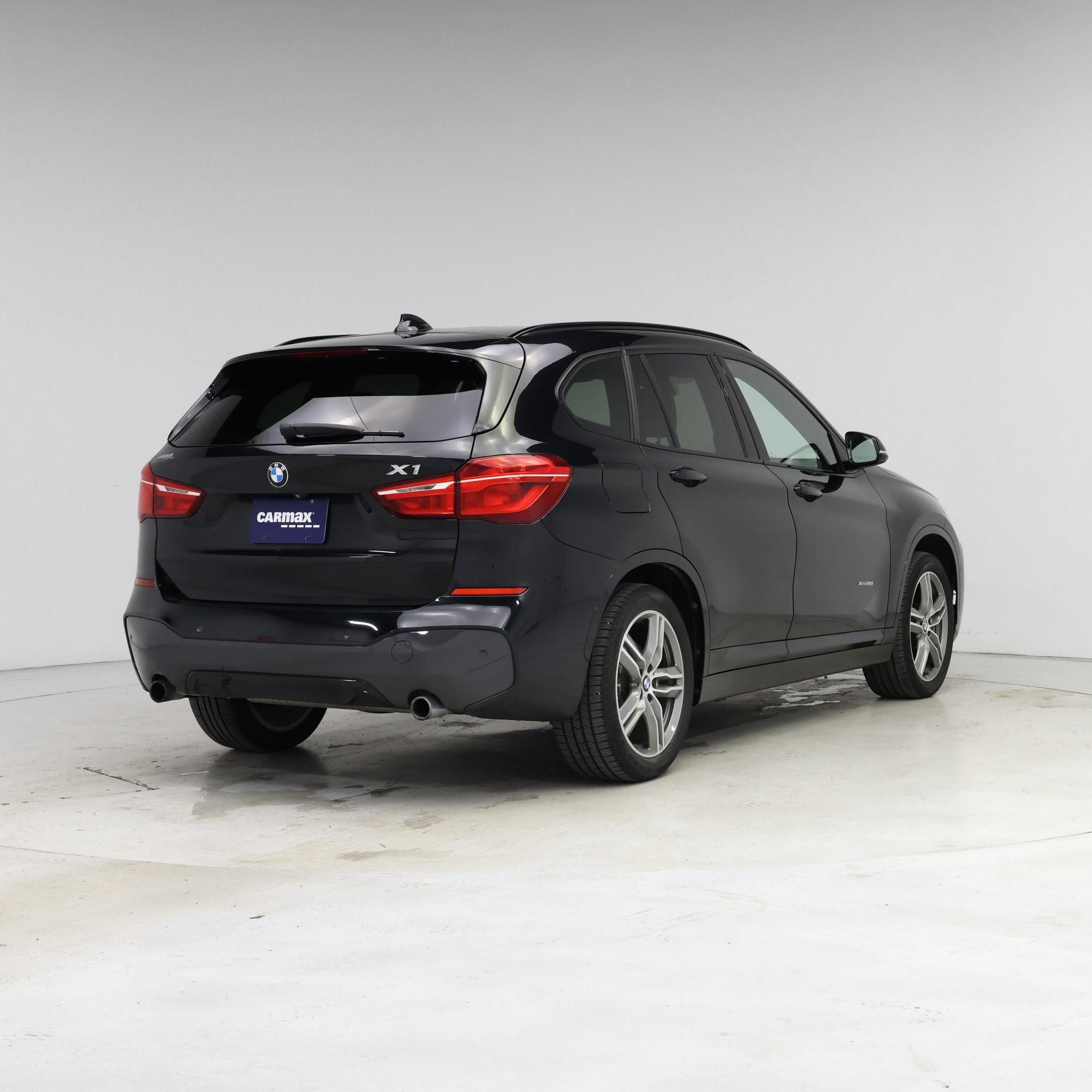 Thumbnail: 2016 BMW X1 - 8