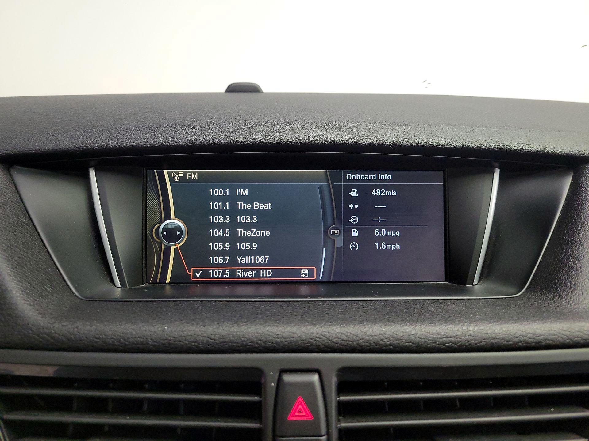 Thumbnail: 2015 BMW X1 - 16