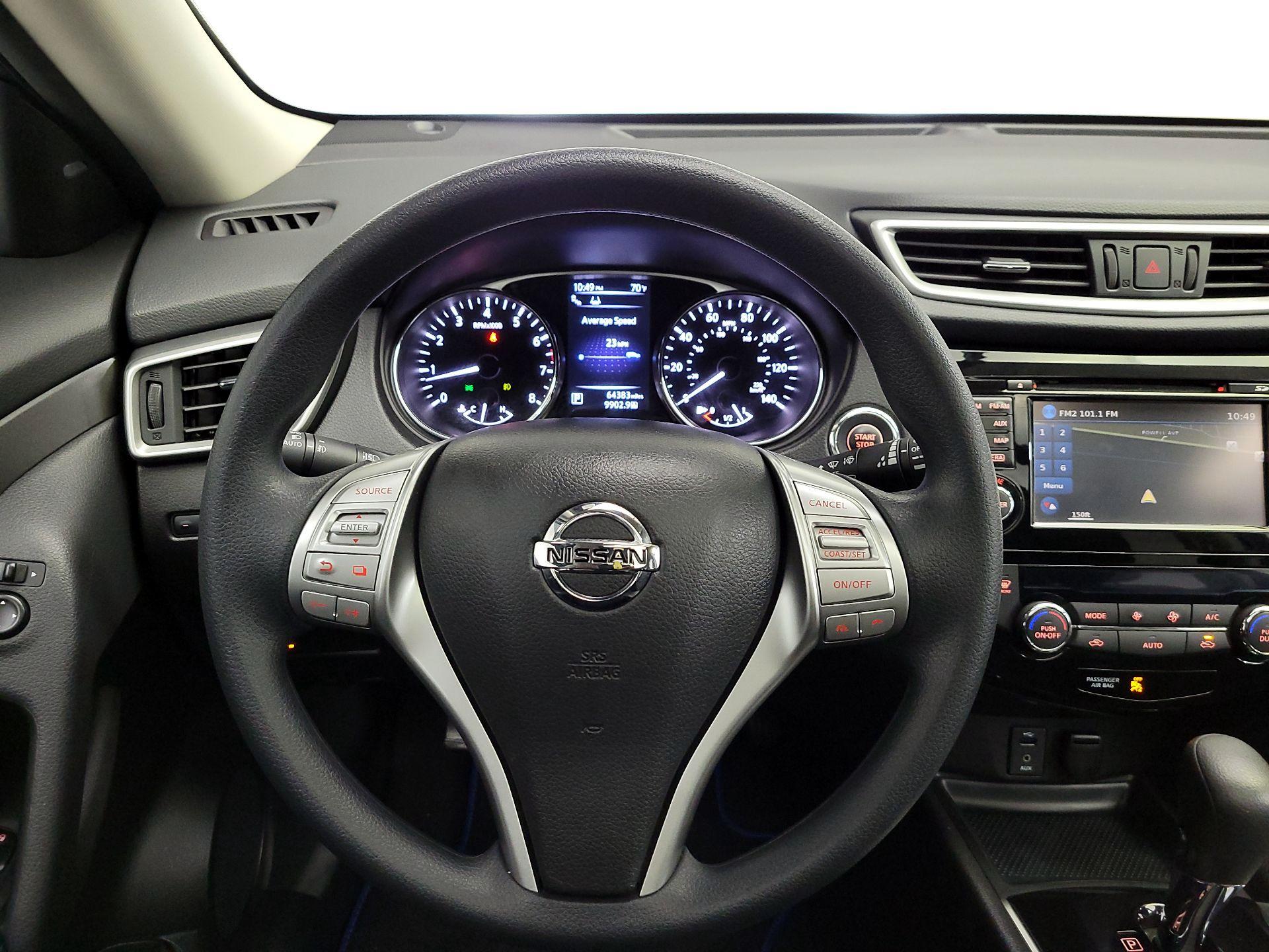 Thumbnail: 2015 Nissan Rogue - 10