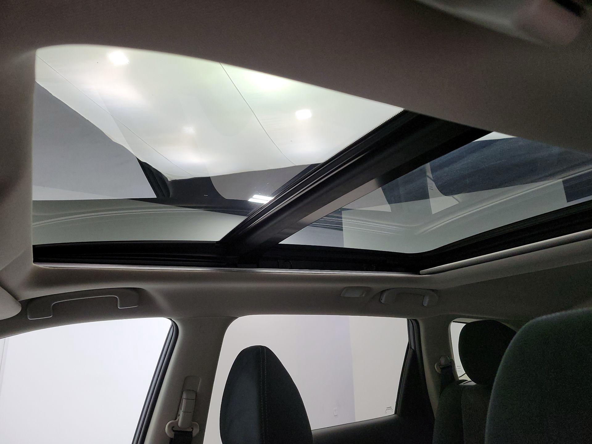 Thumbnail: 2015 Nissan Rogue - 20